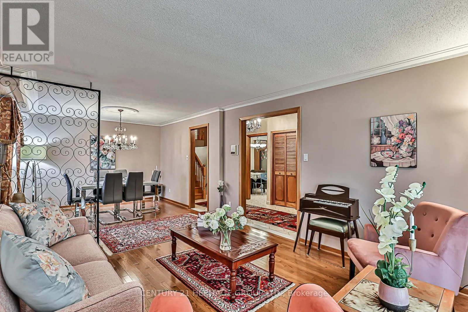 40 WELDRICK ROAD W