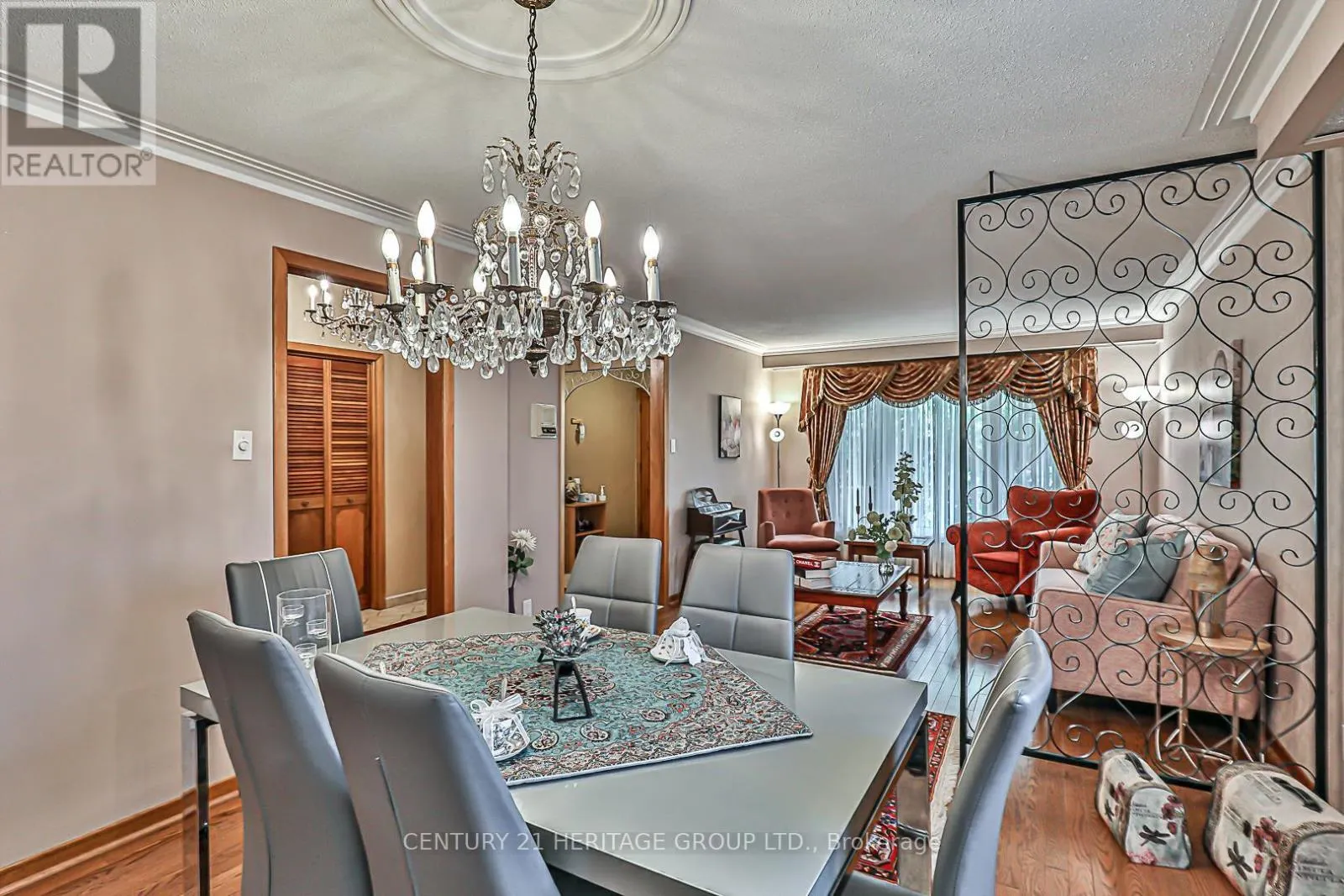 40 WELDRICK ROAD W
