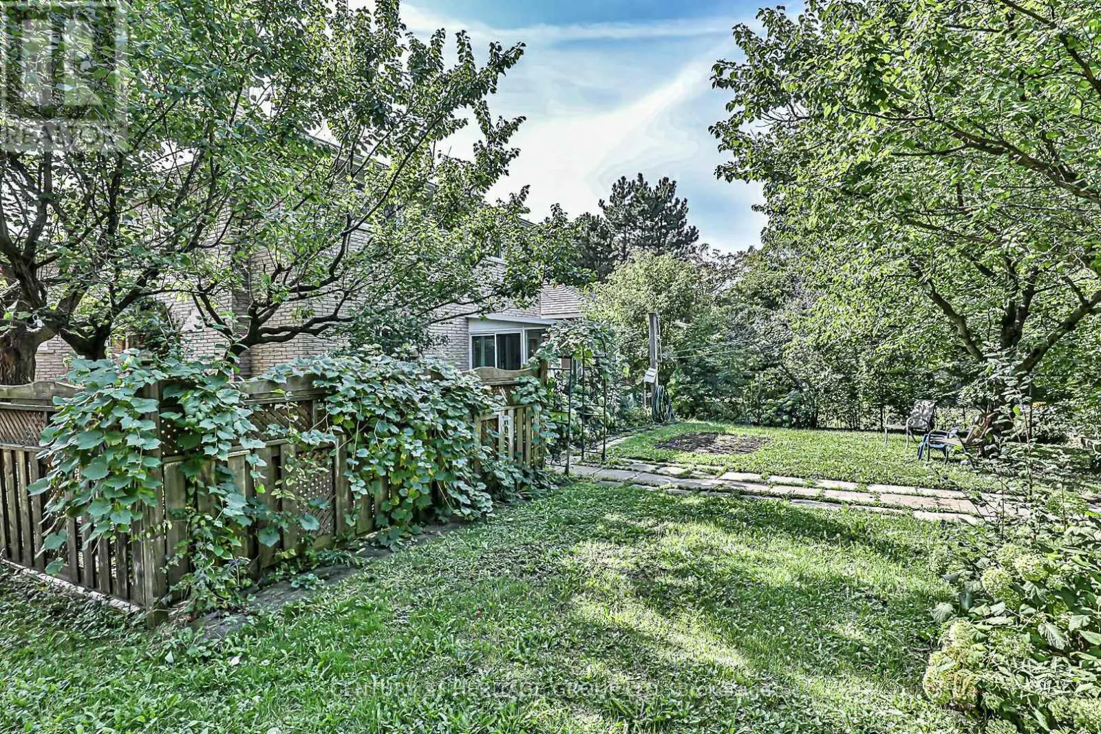 40 WELDRICK ROAD W