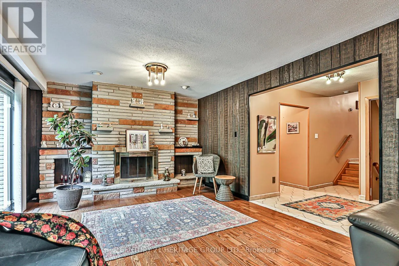 40 WELDRICK ROAD W
