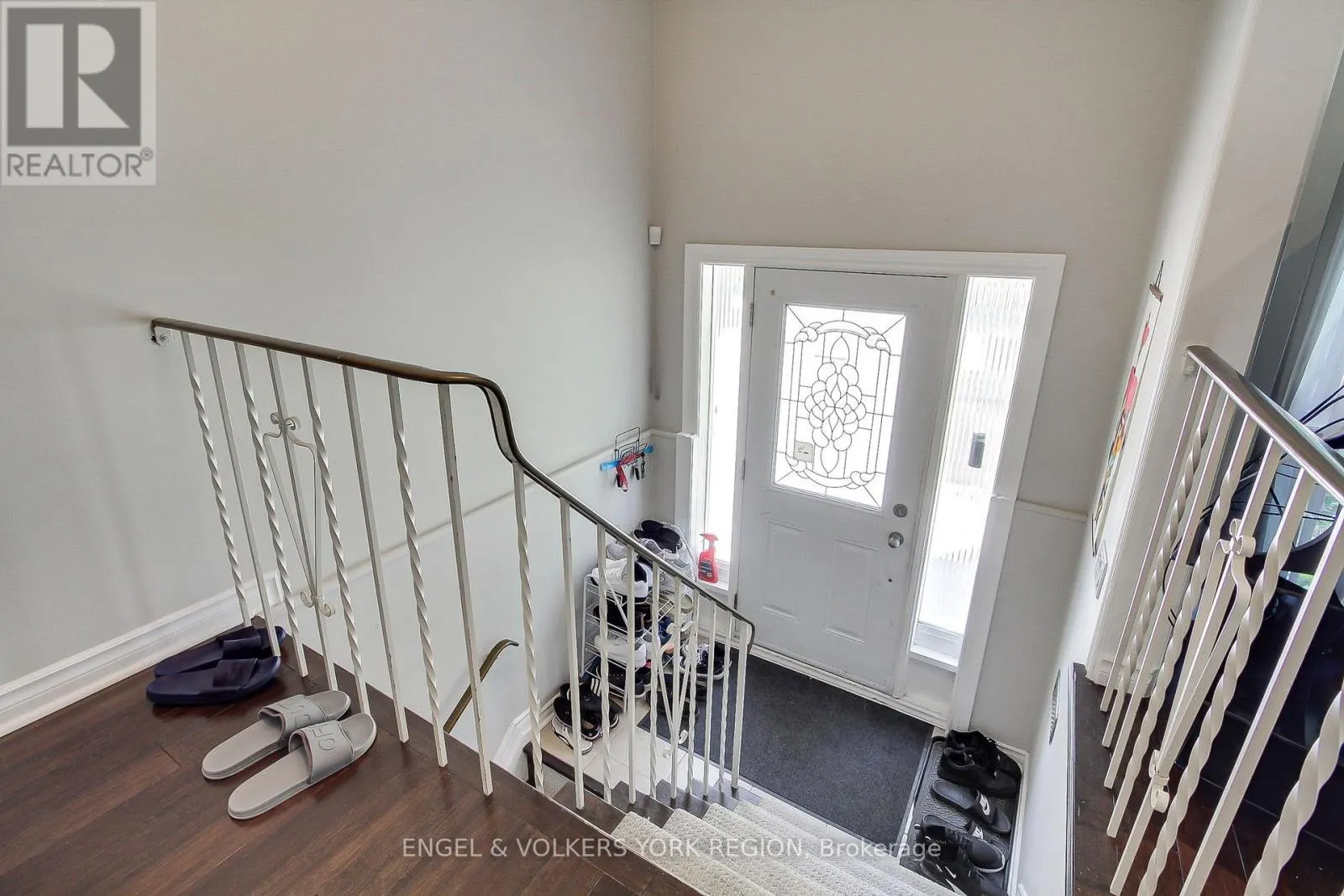 256 PENN AVENUE
