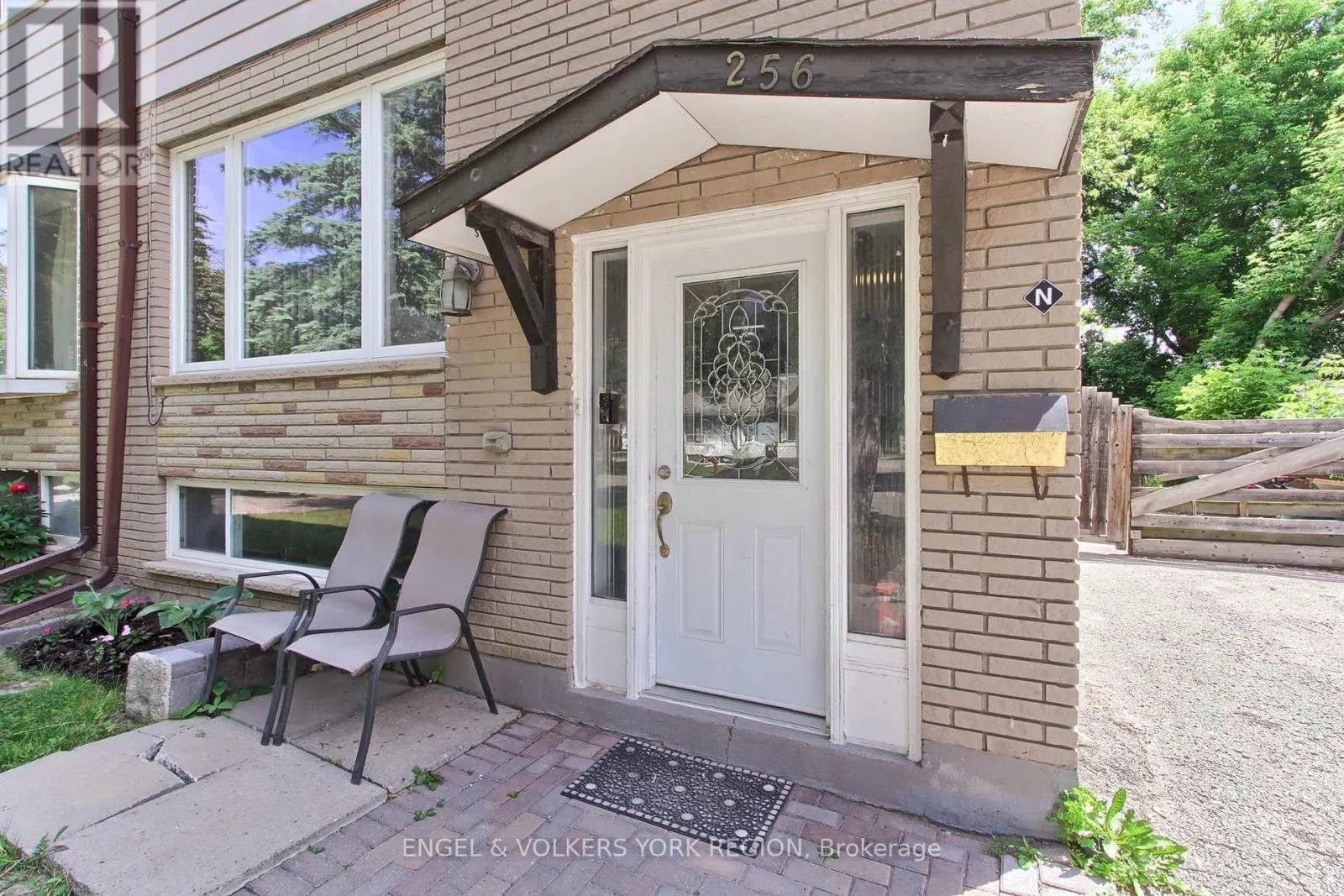 256 PENN AVENUE