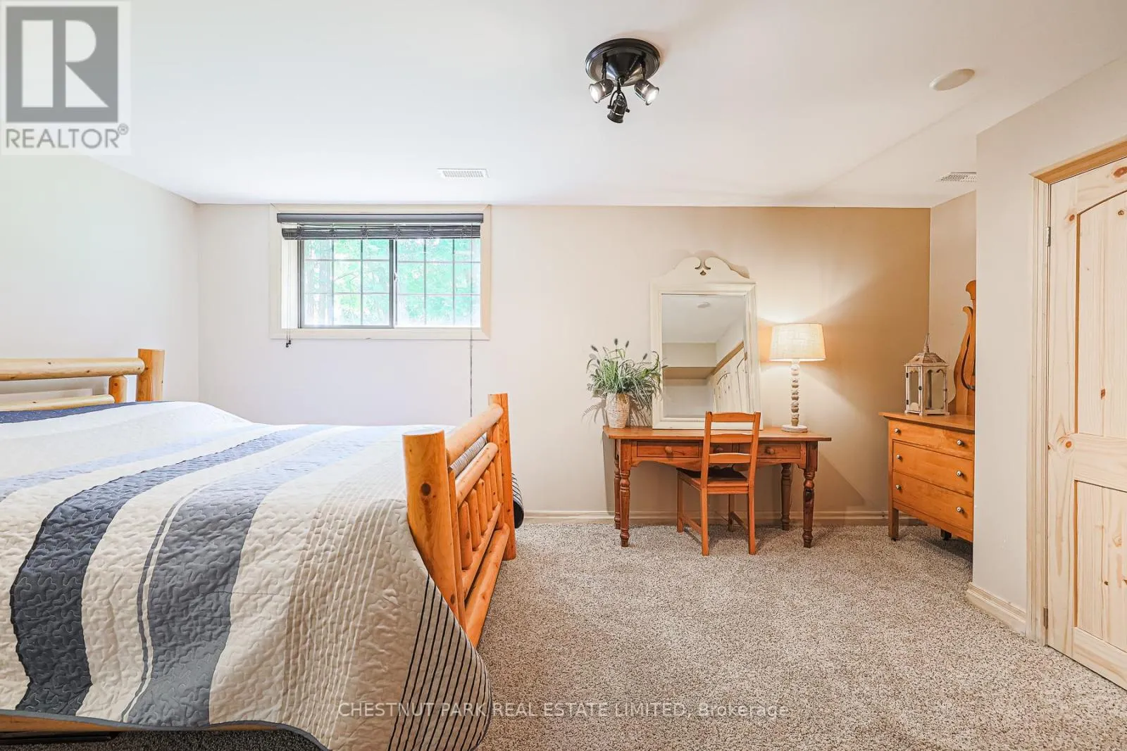 3531 CRESCENT HARBOUR ROAD