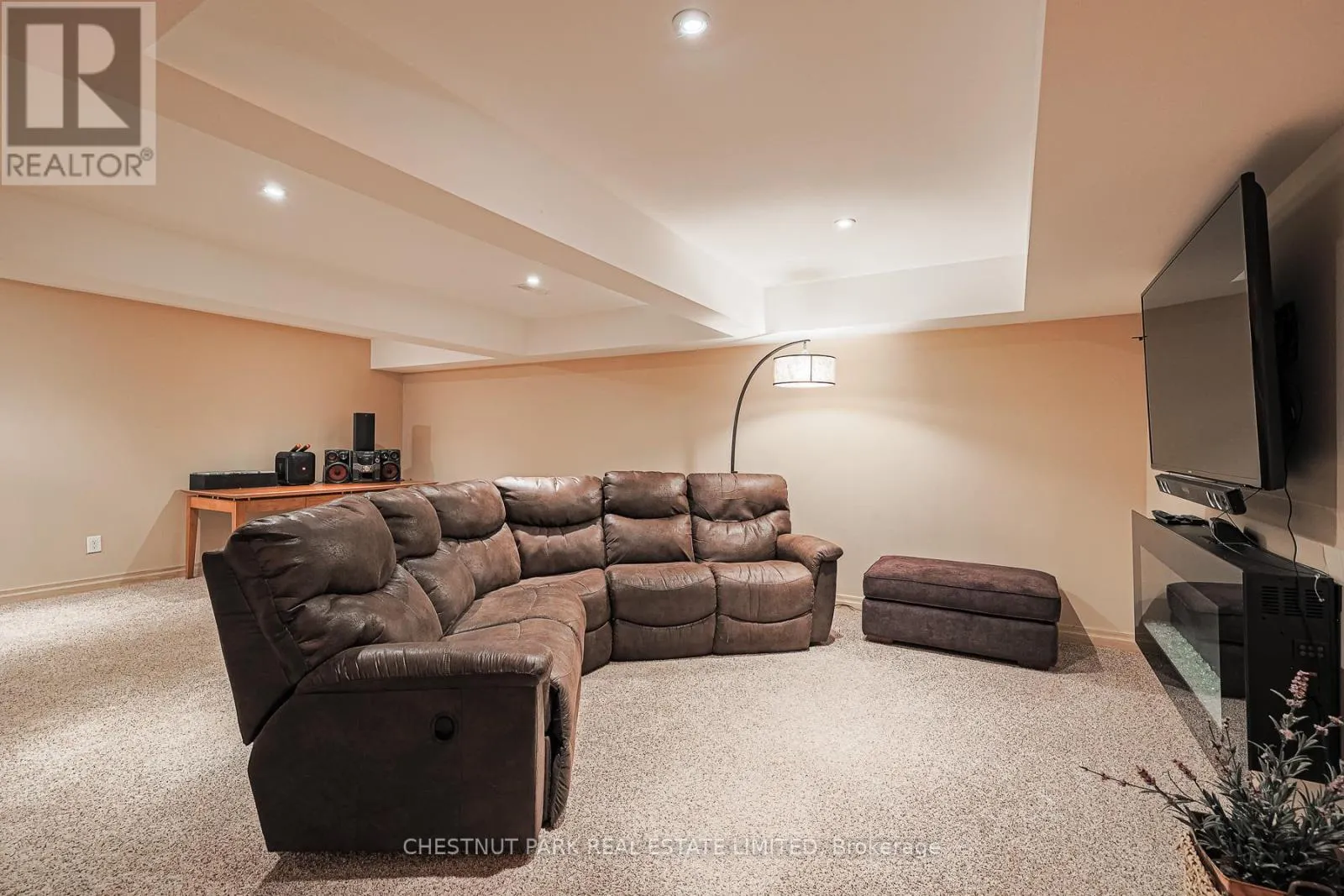 3531 CRESCENT HARBOUR ROAD