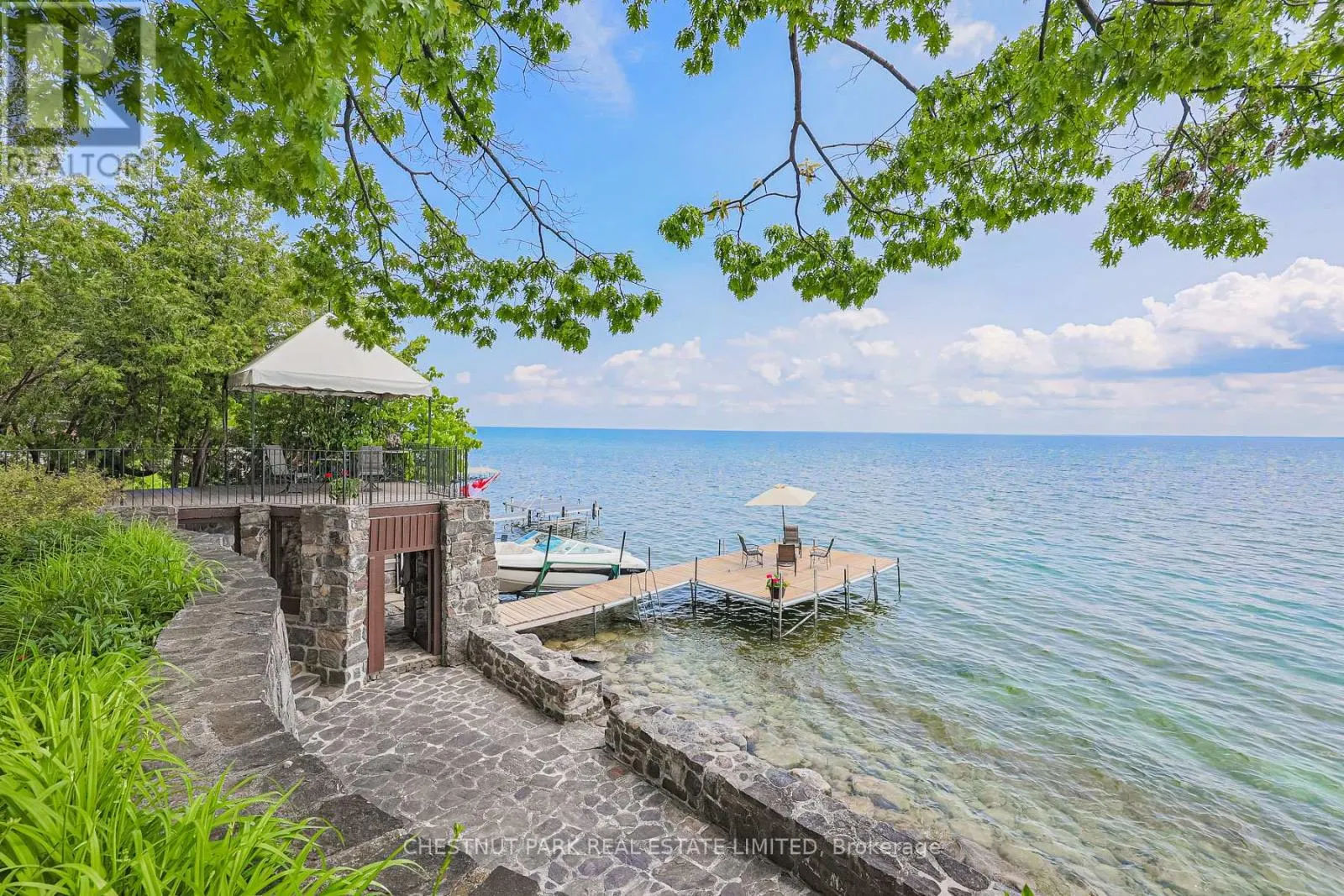 3531 CRESCENT HARBOUR ROAD