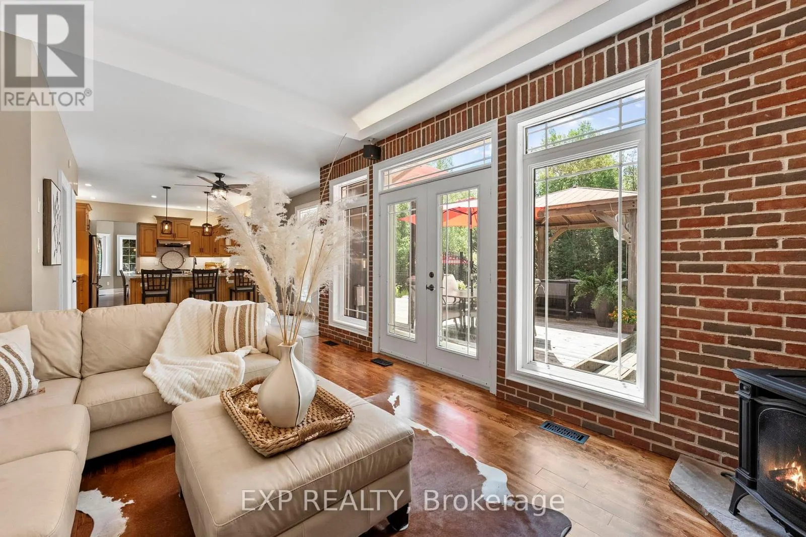 6 GOOSEBERRY LANE