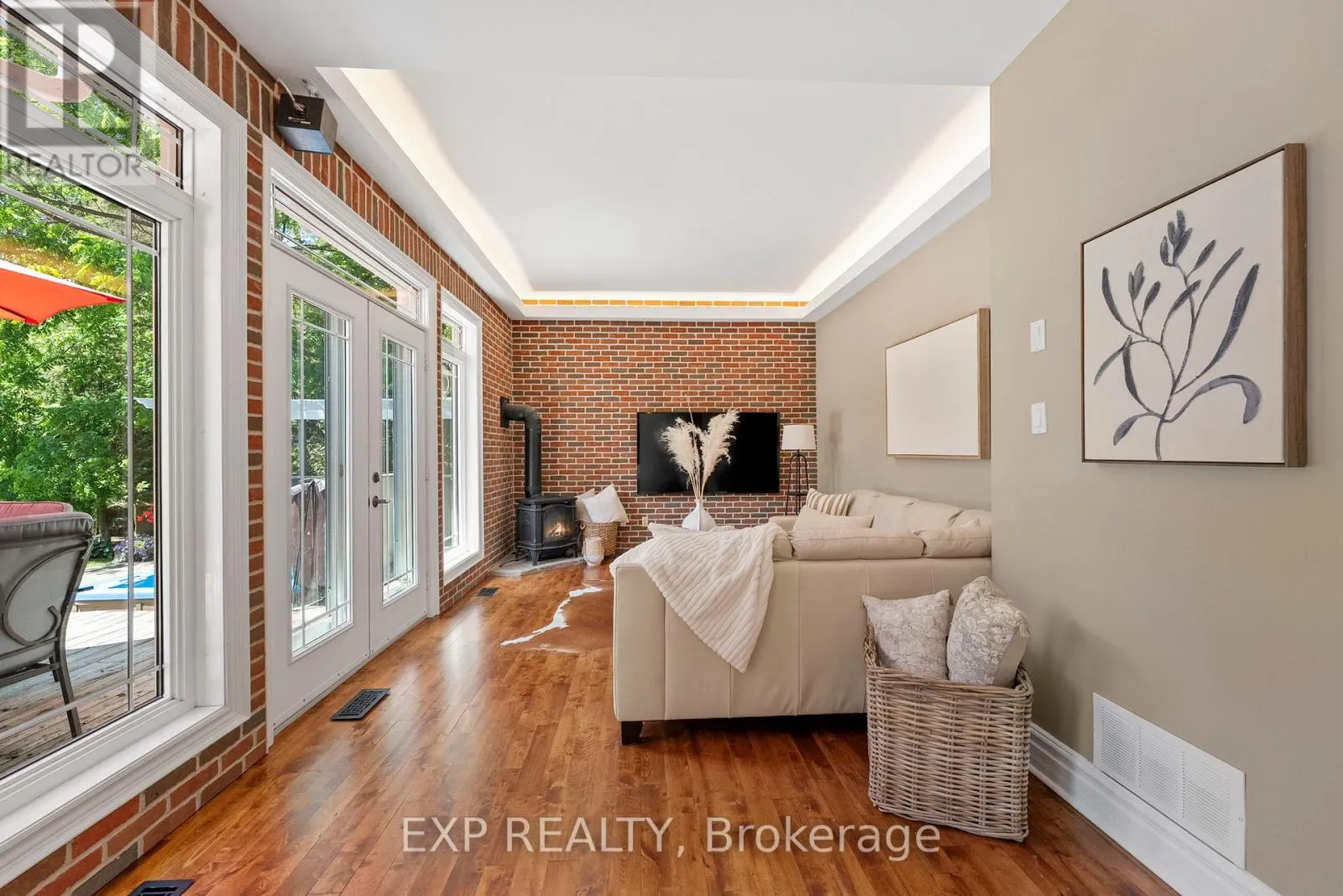 6 GOOSEBERRY LANE