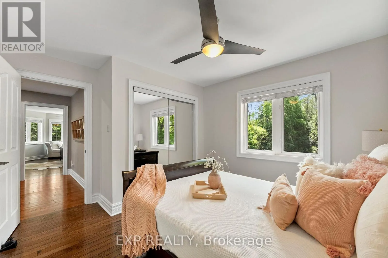 6 GOOSEBERRY LANE