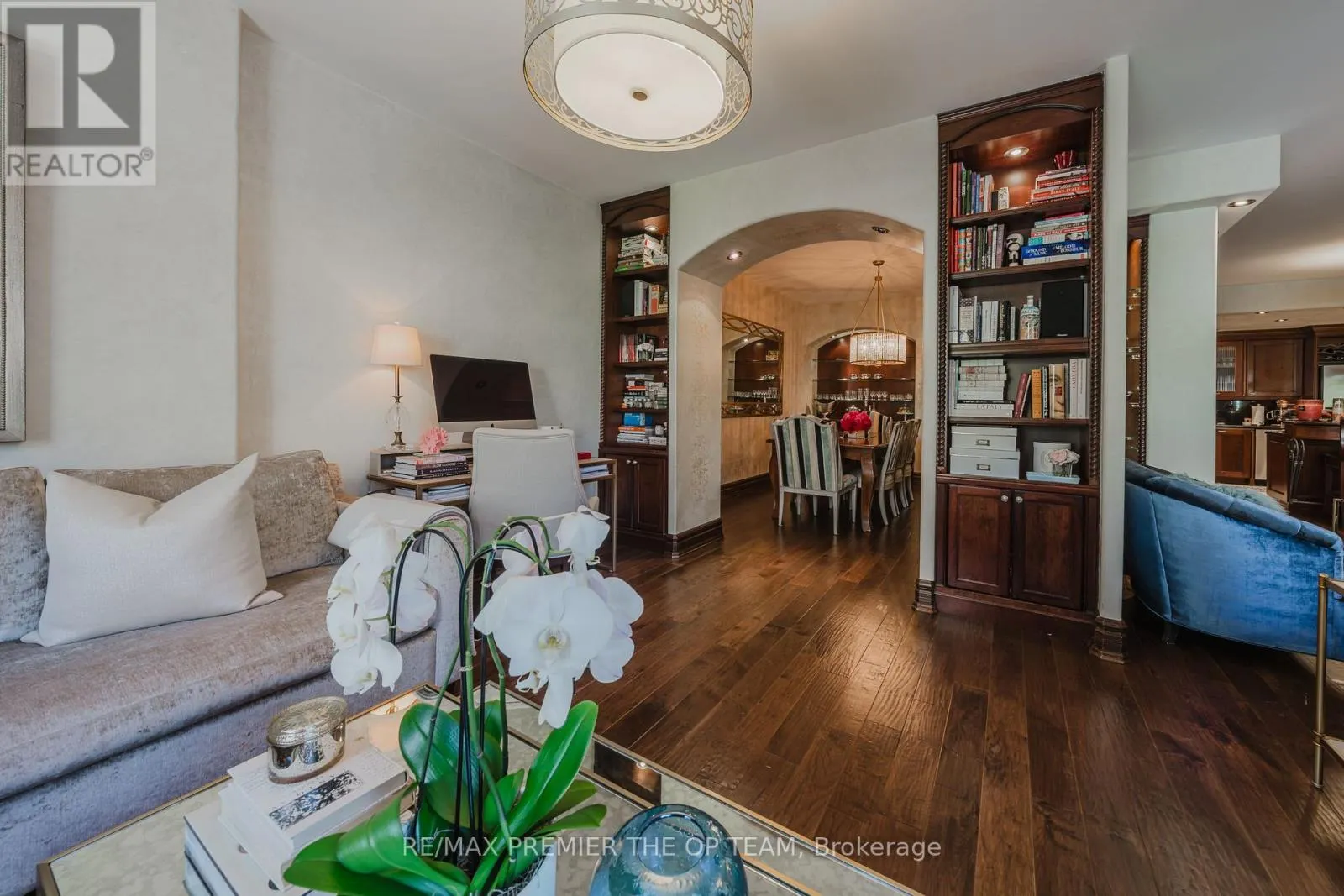 321 - 121 WOODBRIDGE AVENUE