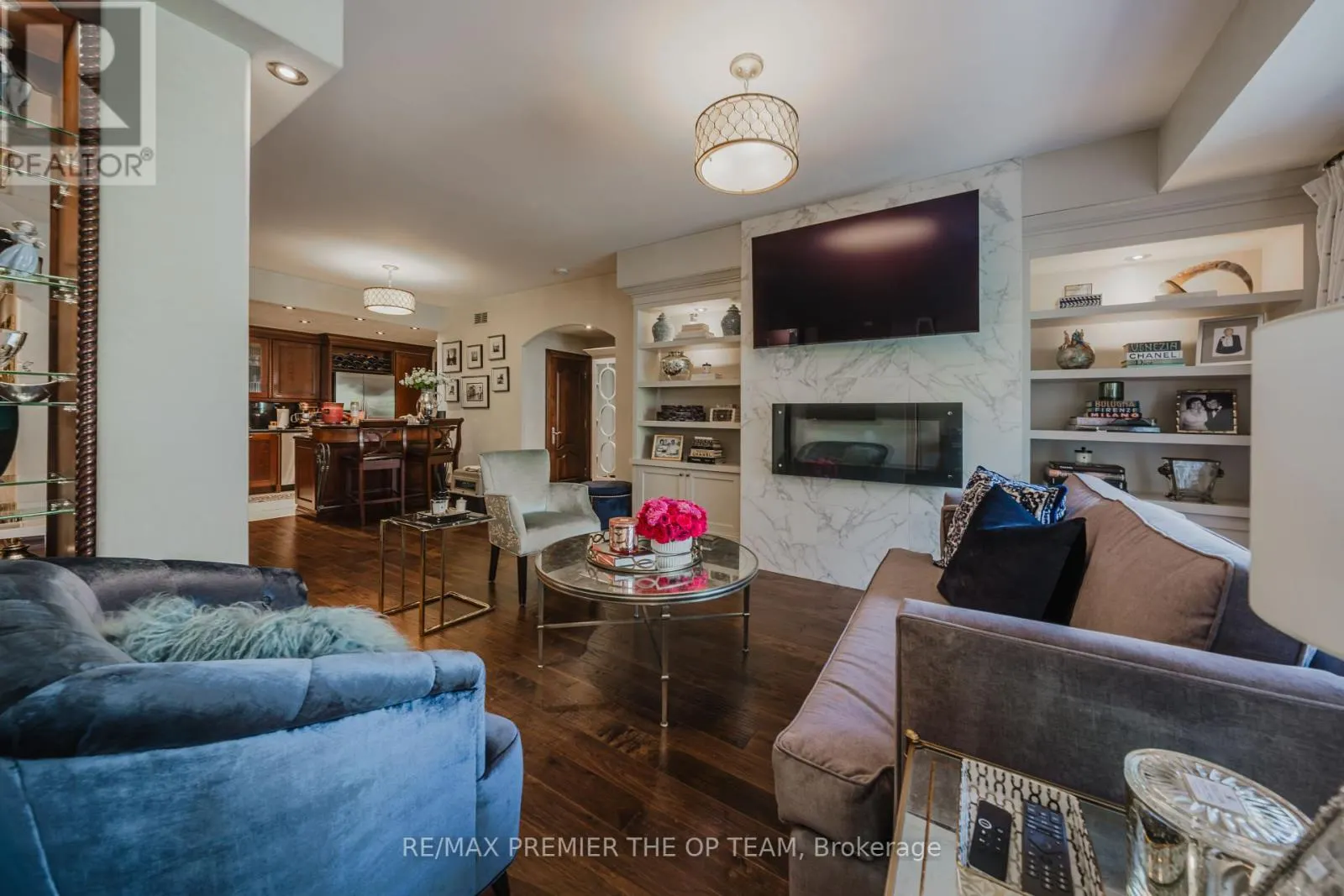 321 - 121 WOODBRIDGE AVENUE