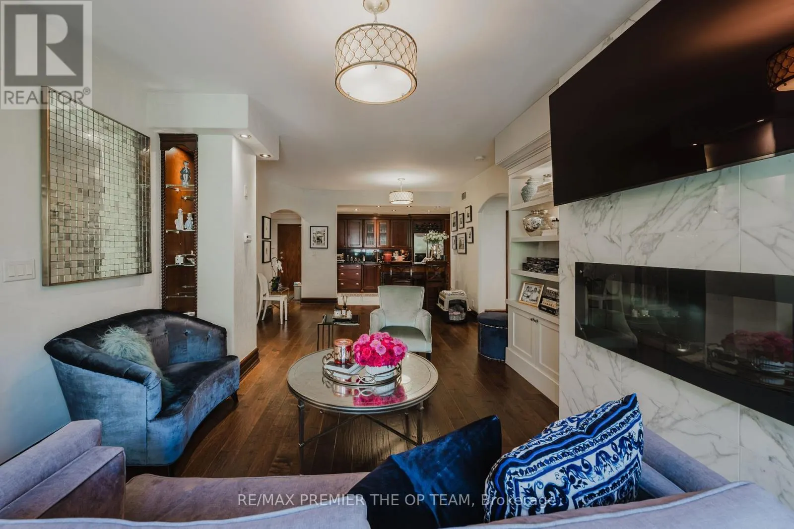 321 - 121 WOODBRIDGE AVENUE