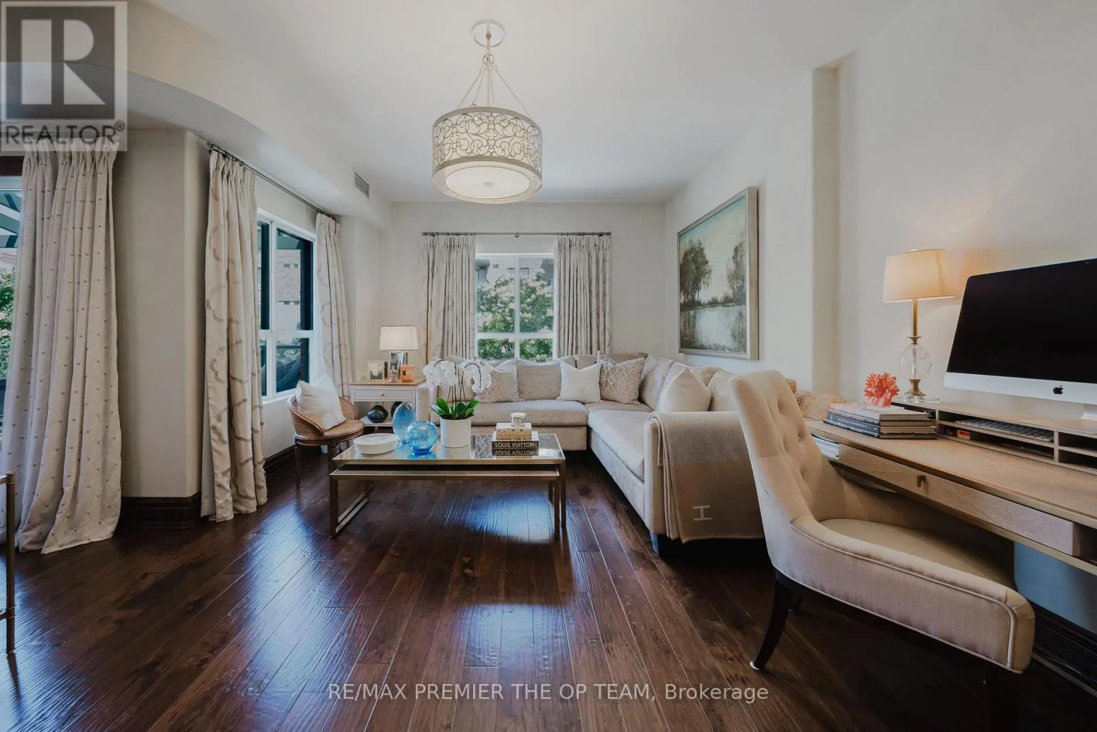 321 - 121 WOODBRIDGE AVENUE