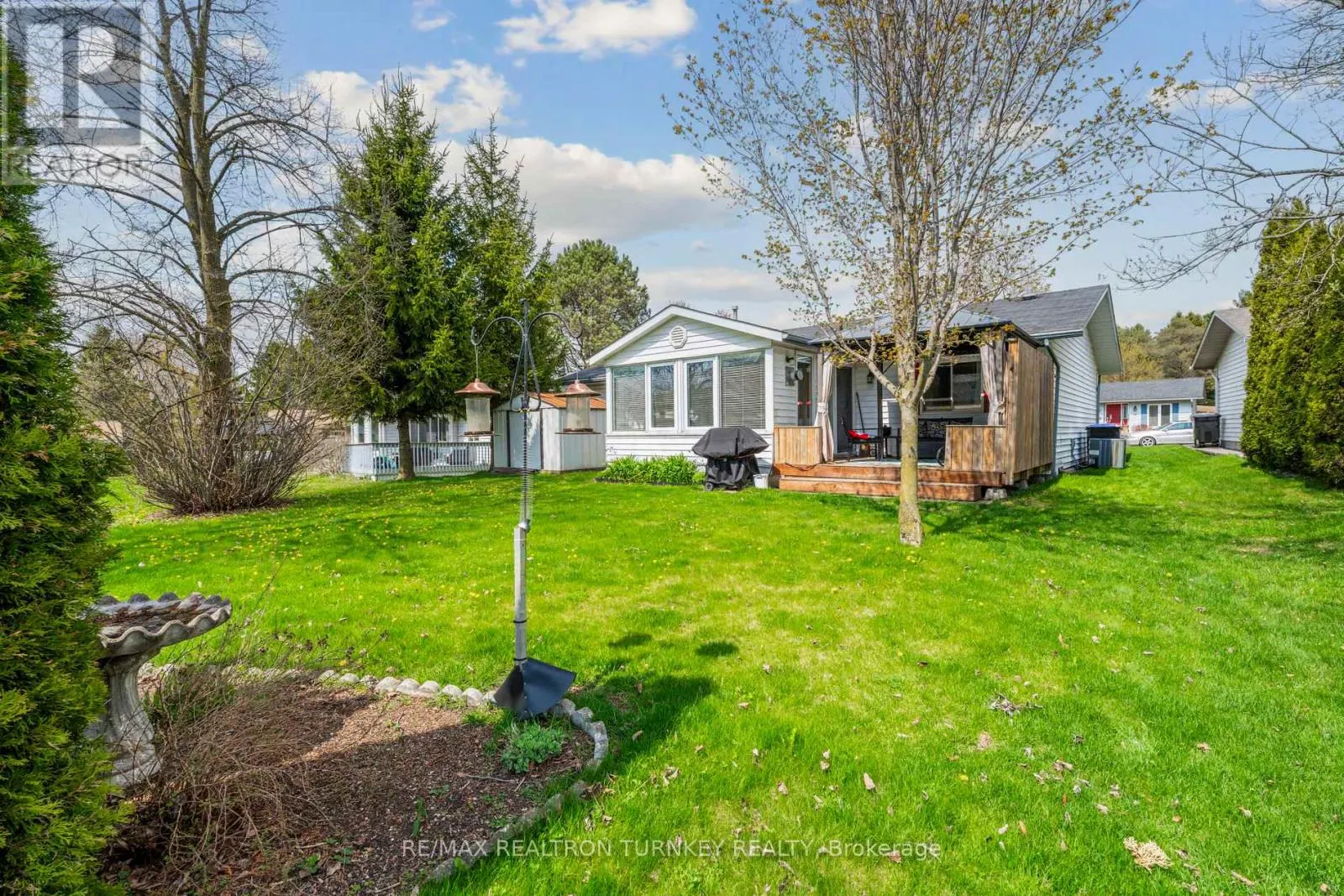 36 TECUMSETH PINES DRIVE