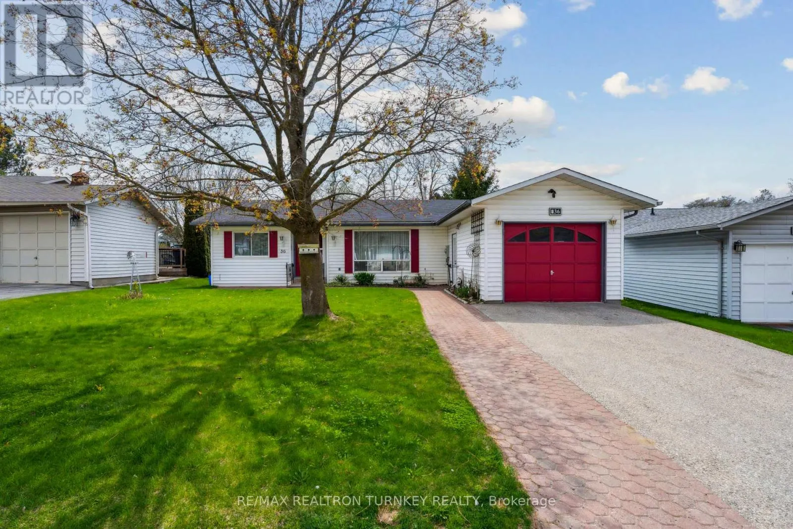 36 TECUMSETH PINES DRIVE