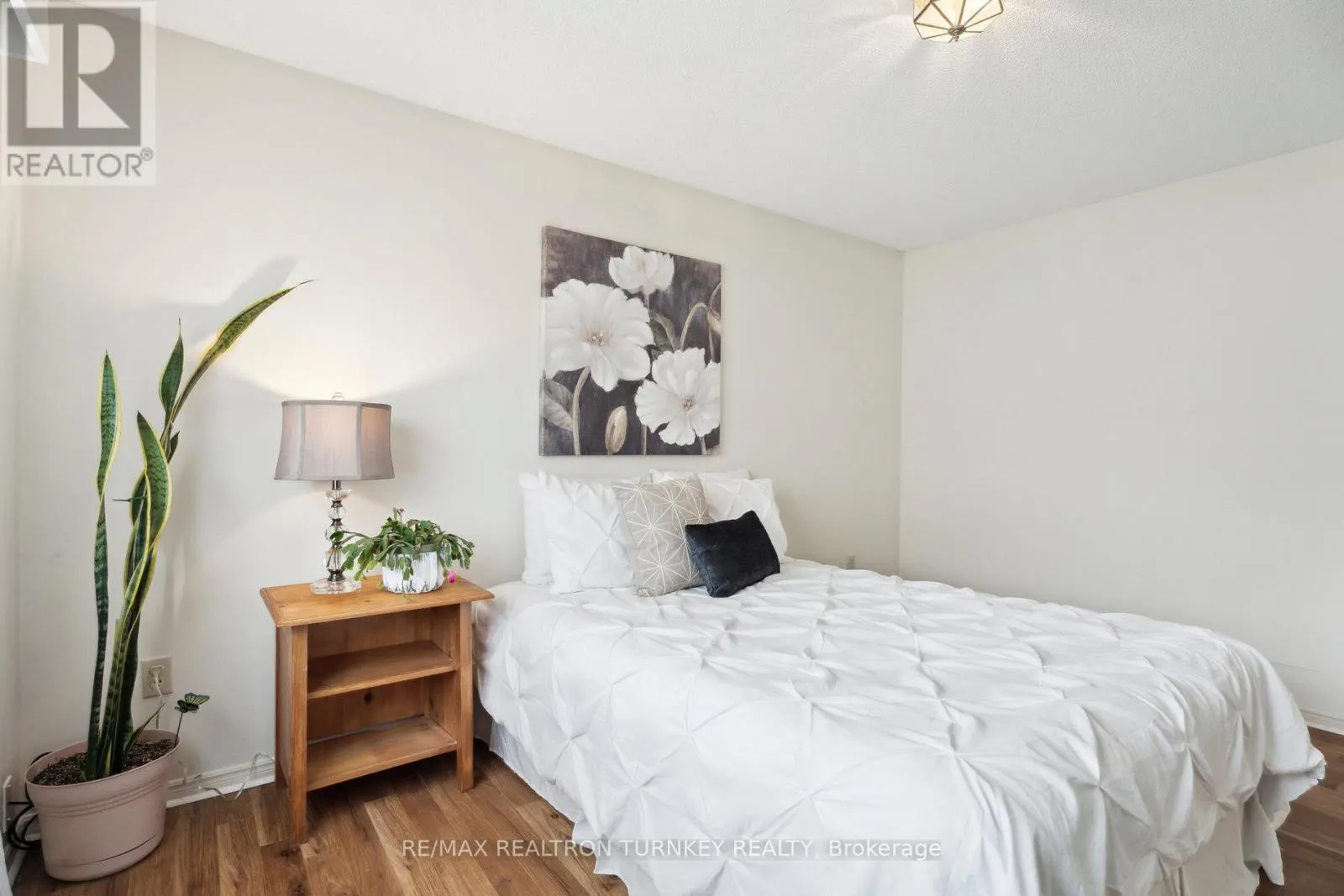 36 TECUMSETH PINES DRIVE