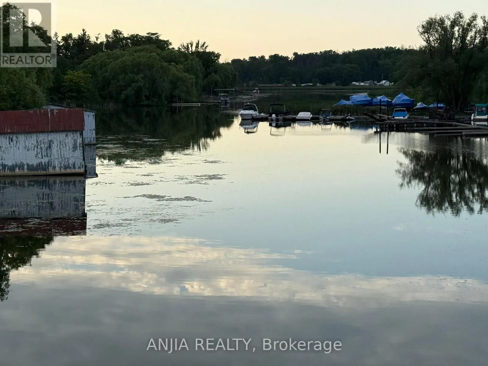 263 QUEENSVILLE SIDE ROAD W