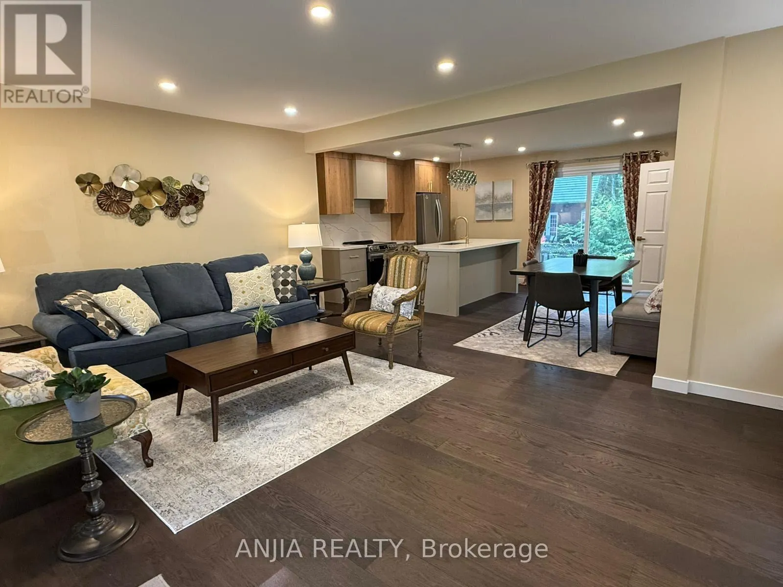 263 QUEENSVILLE SIDE ROAD W