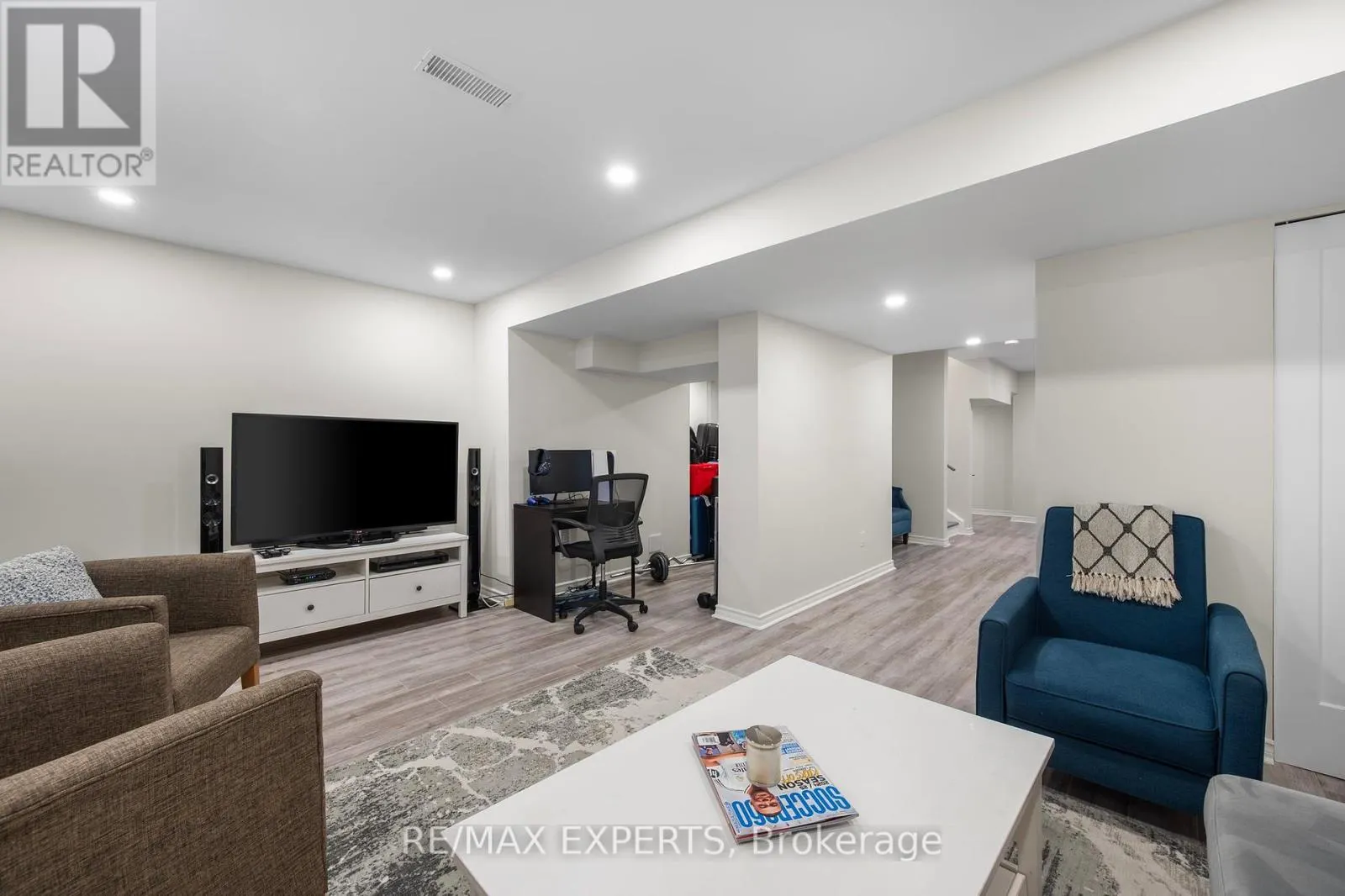 1042 MURRELL BOULEVARD