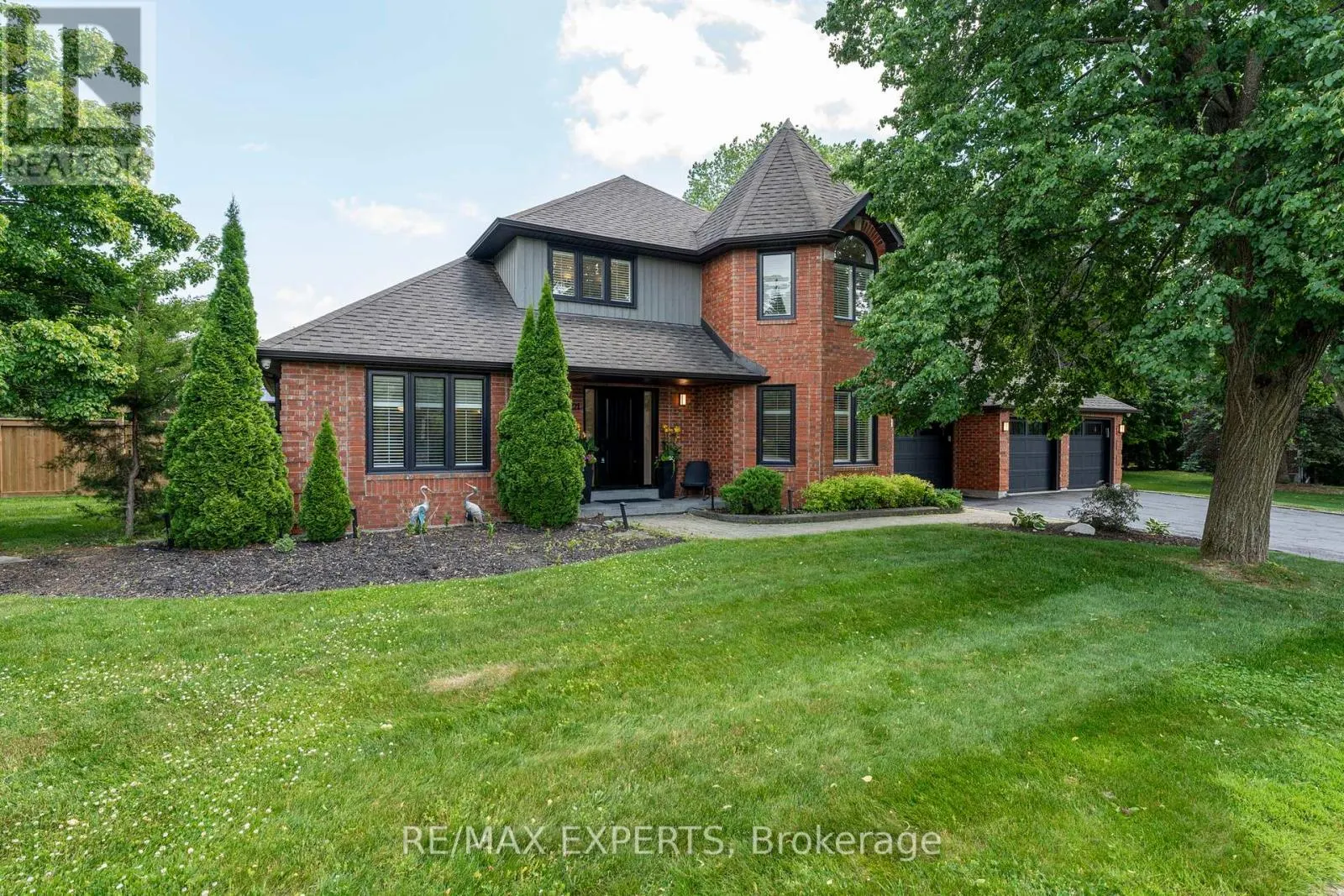 21 MCCUTCHEON AVENUE