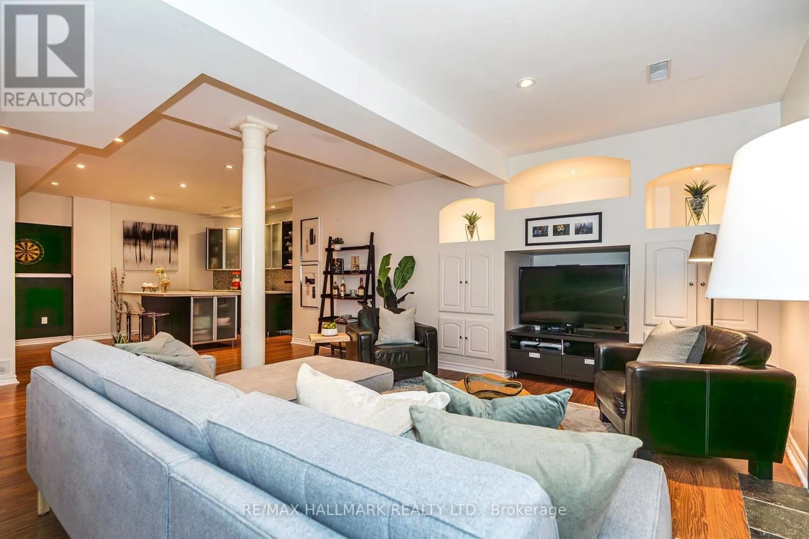 111 OAK AVENUE