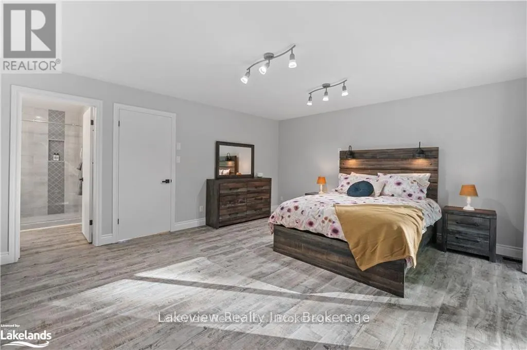 3914 ROSEMARY LANE