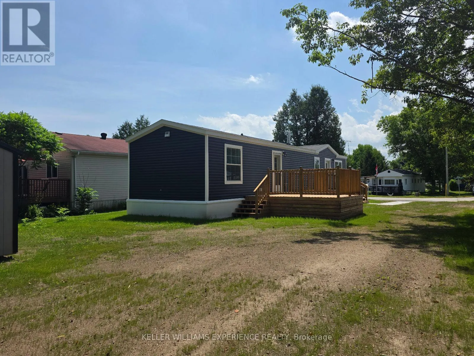 40 SHAMROCK CRESCENT