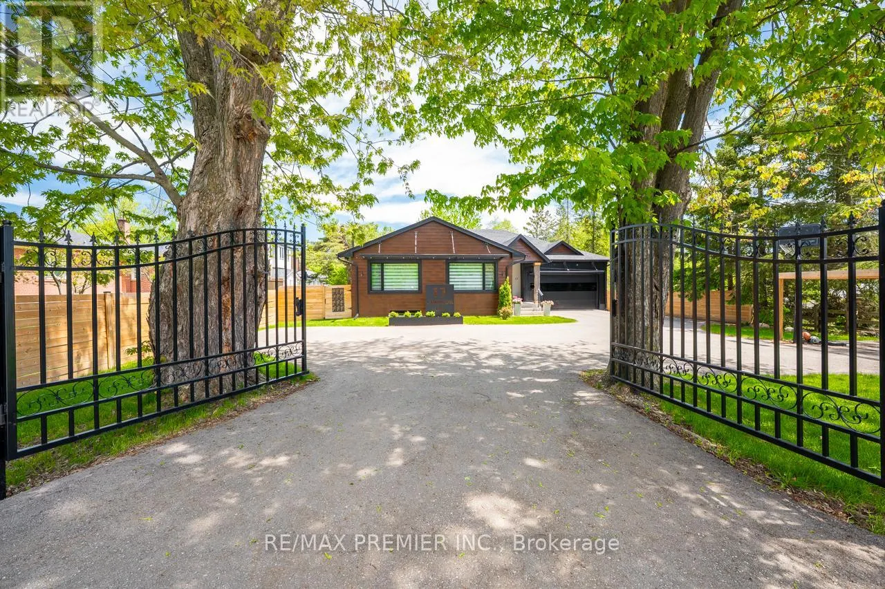 17 CHINOOK DRIVE