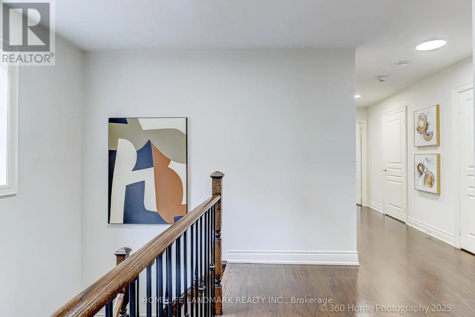 16 BEECHBOROUGH CRESCENT
