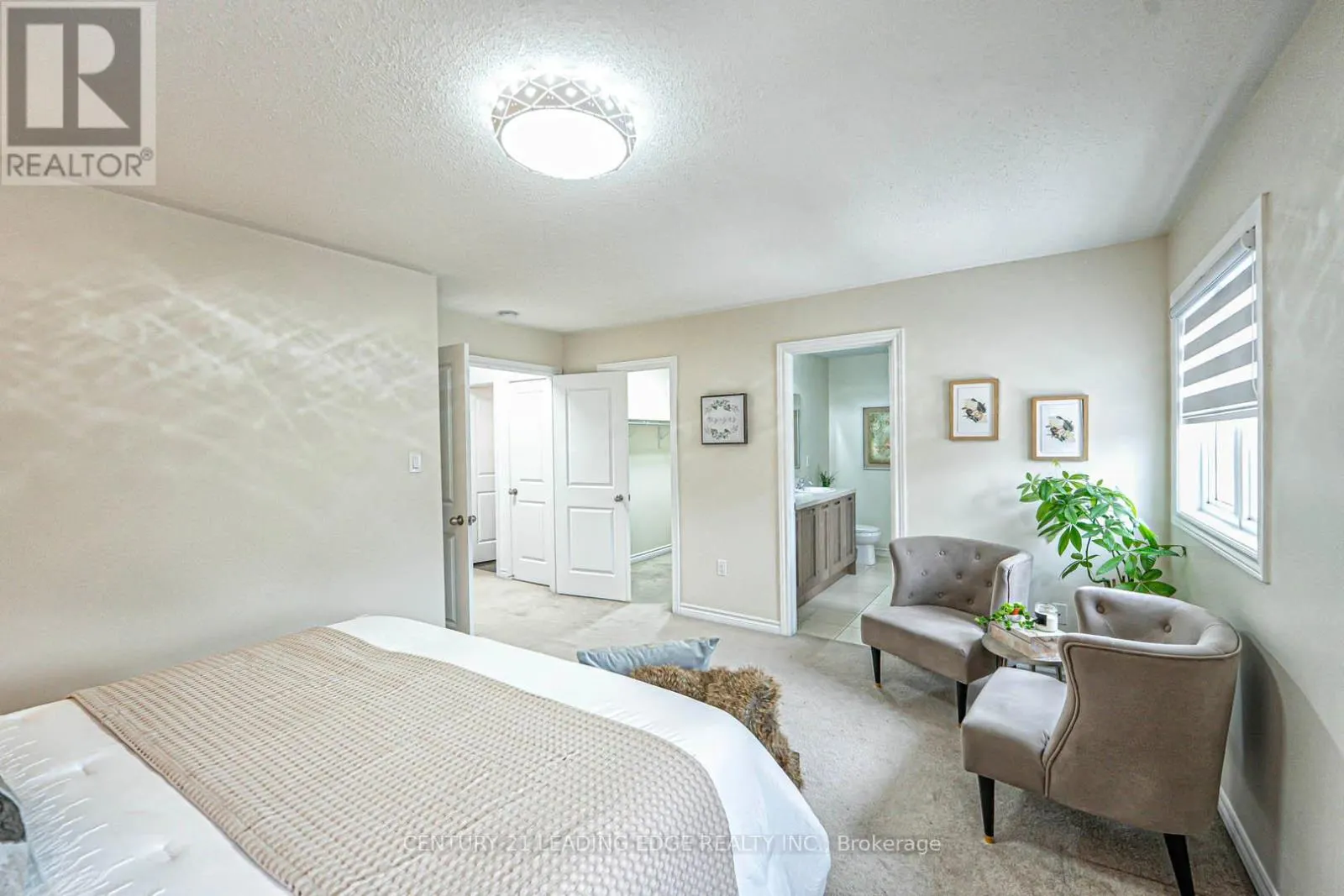 87 RIDGE GATE CRESCENT