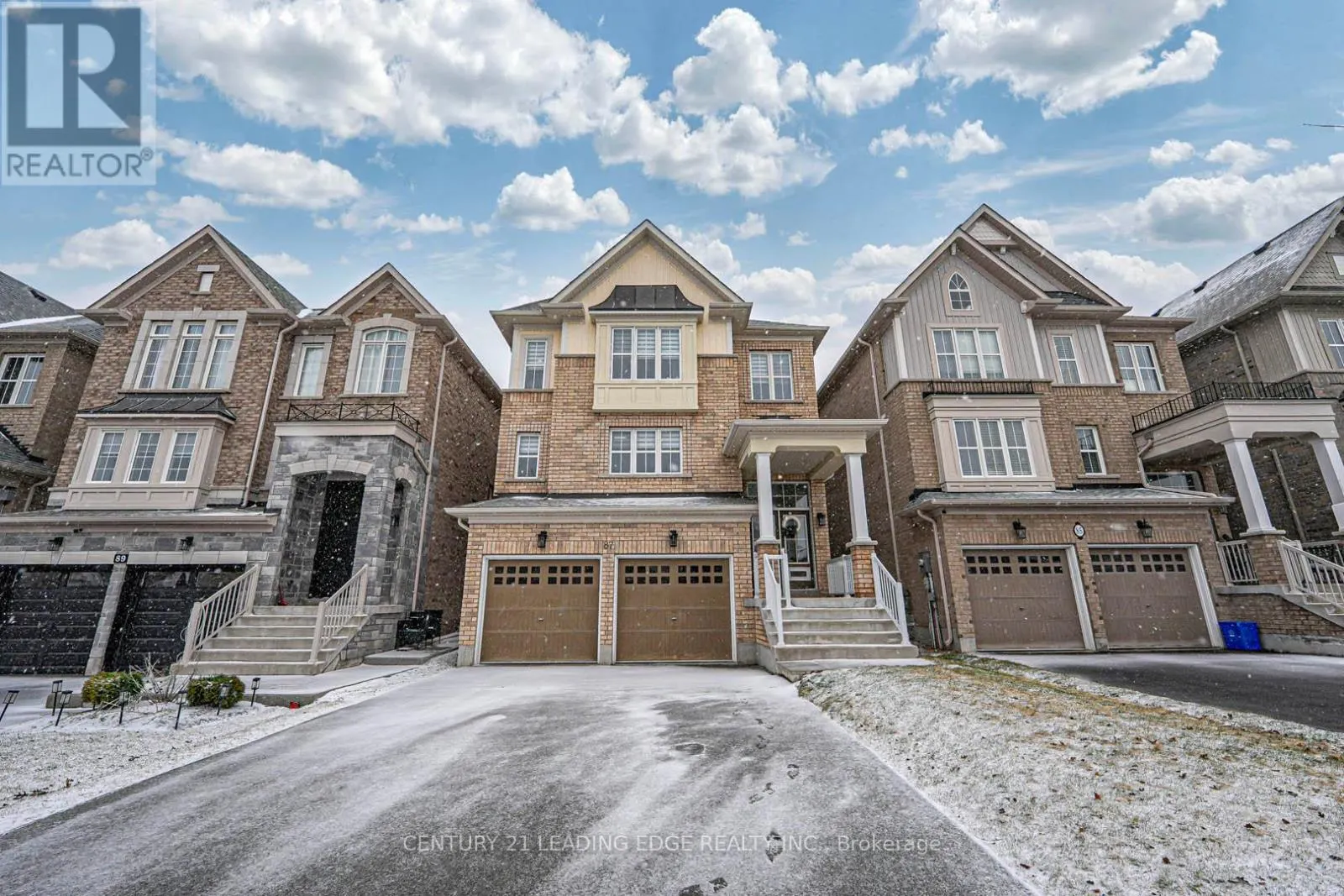 87 RIDGE GATE CRESCENT