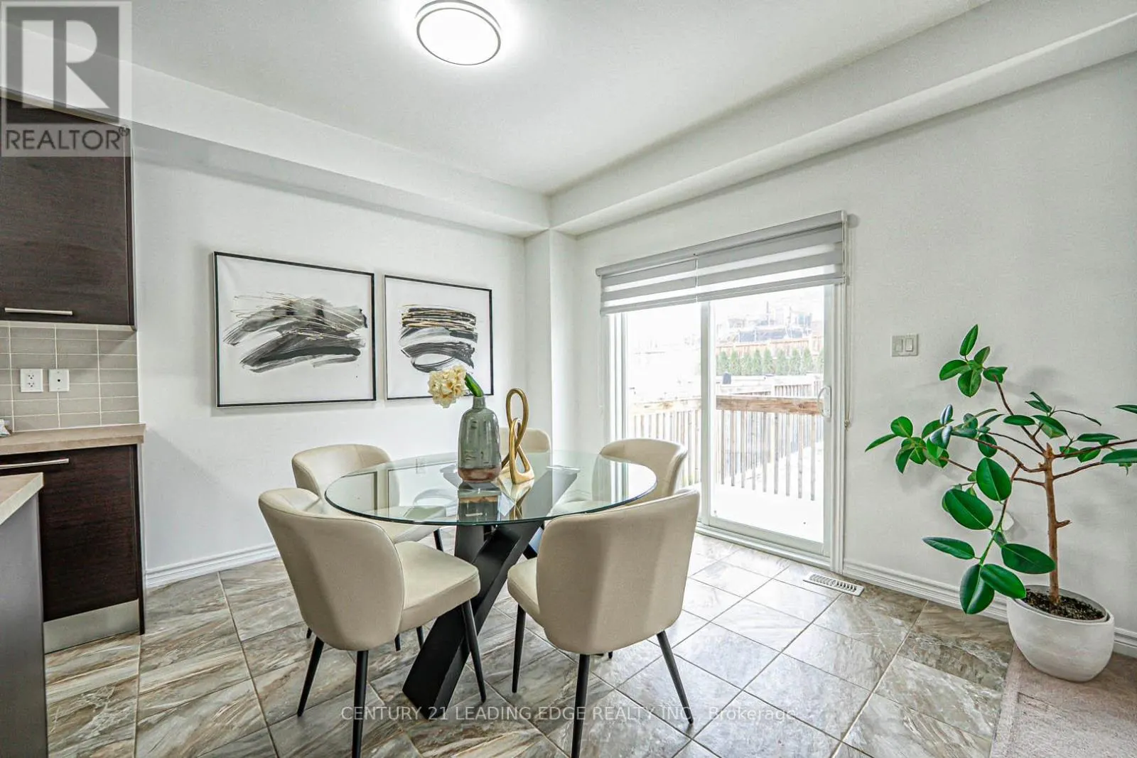 87 RIDGE GATE CRESCENT