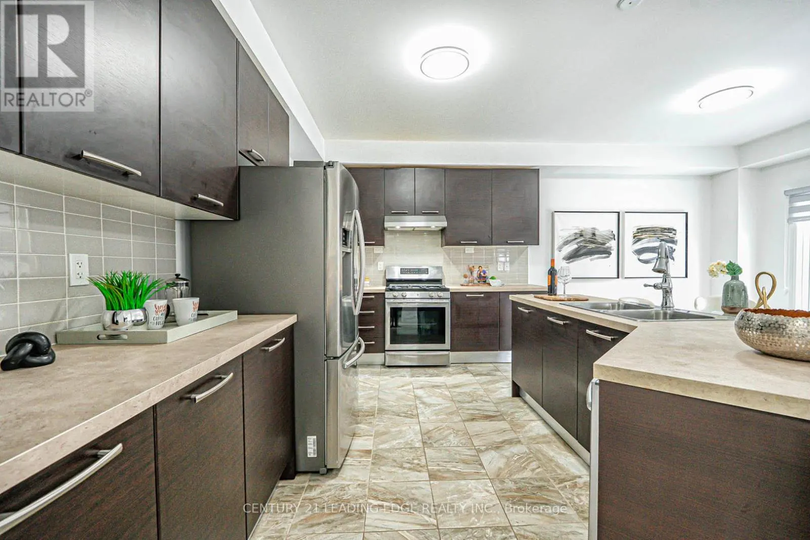 87 RIDGE GATE CRESCENT