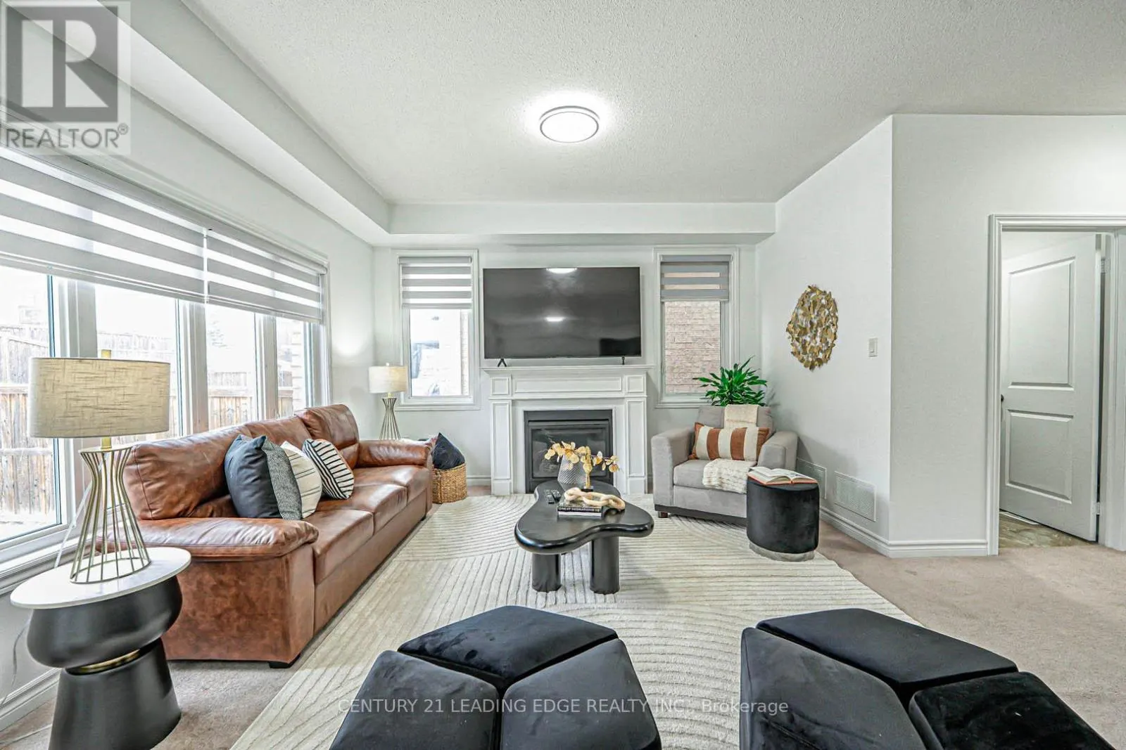 87 RIDGE GATE CRESCENT