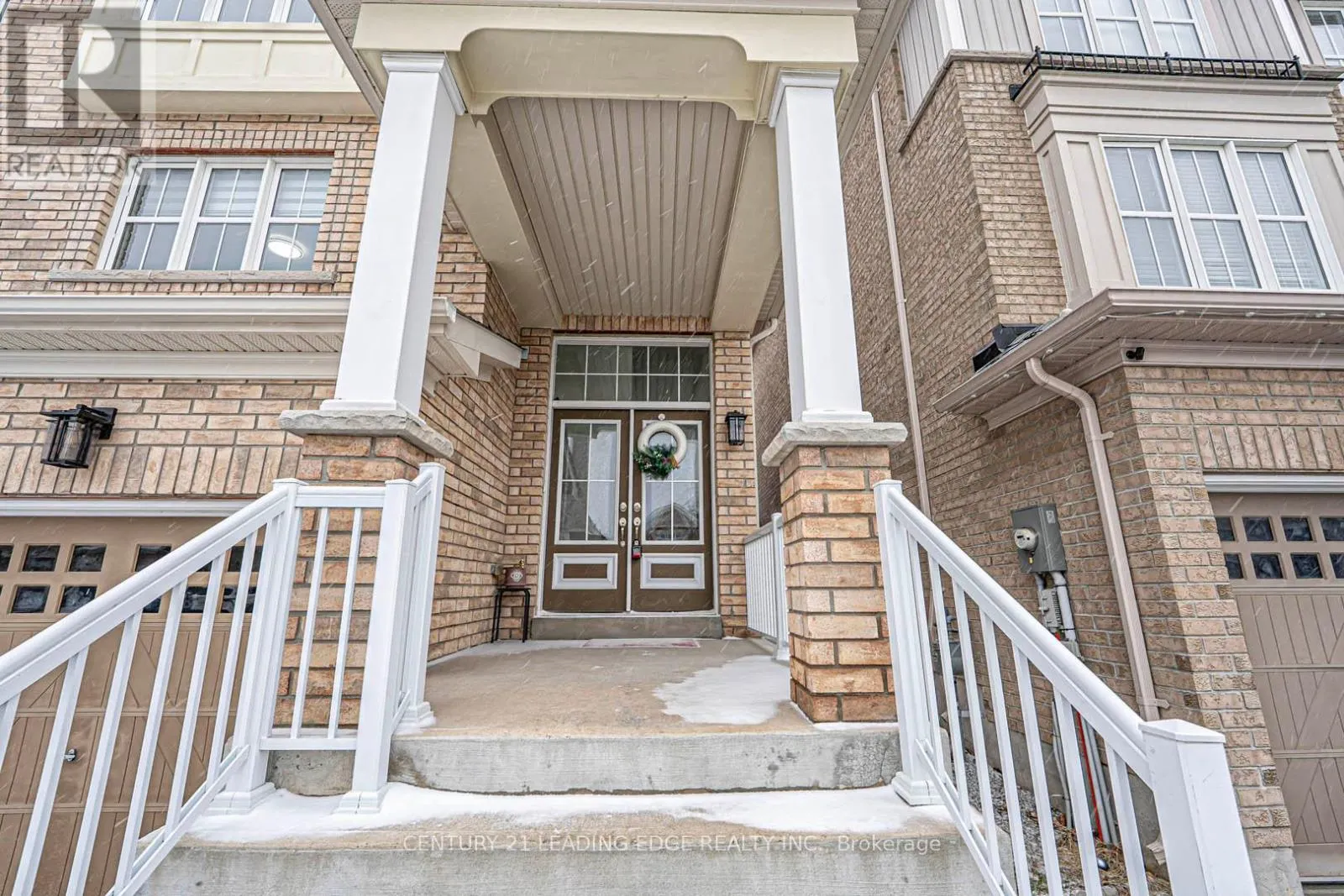 87 RIDGE GATE CRESCENT