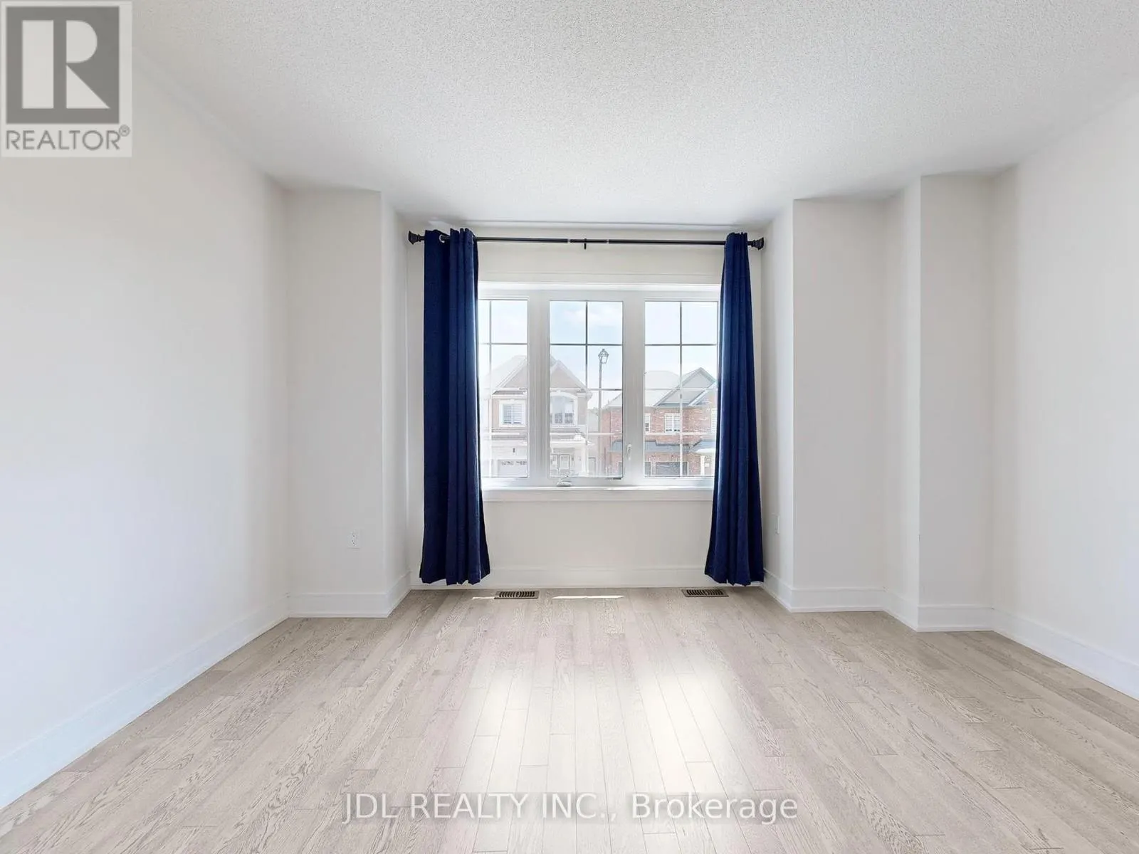 143 KENNETH ROGERS CRESCENT
