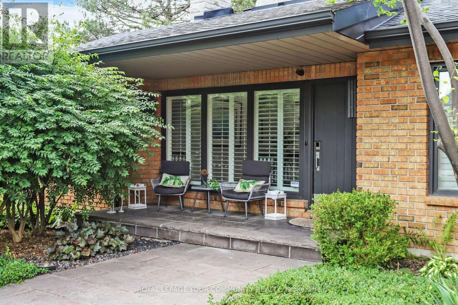29 CURTIS CRESCENT