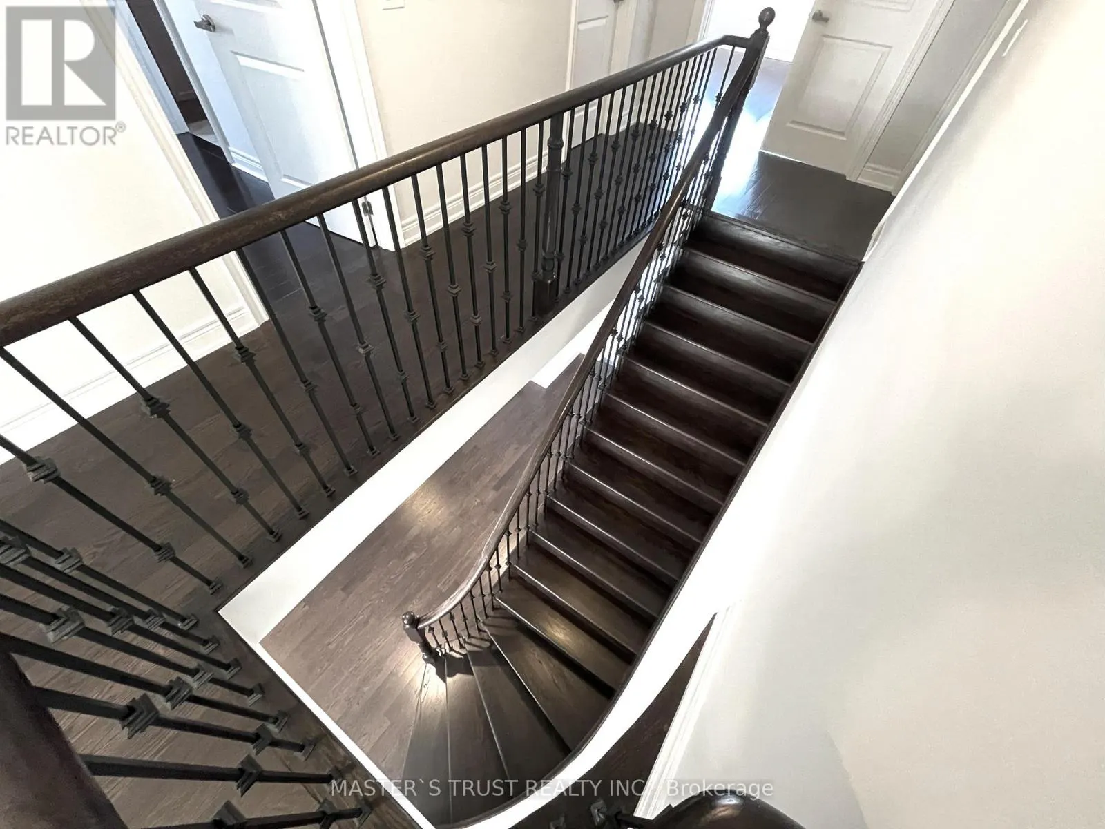 18 CLIFFORD FAIRBARN DRIVE