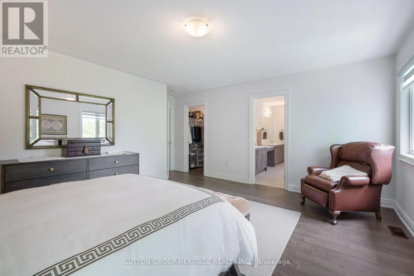 54 ROBB THOMPSON ROAD