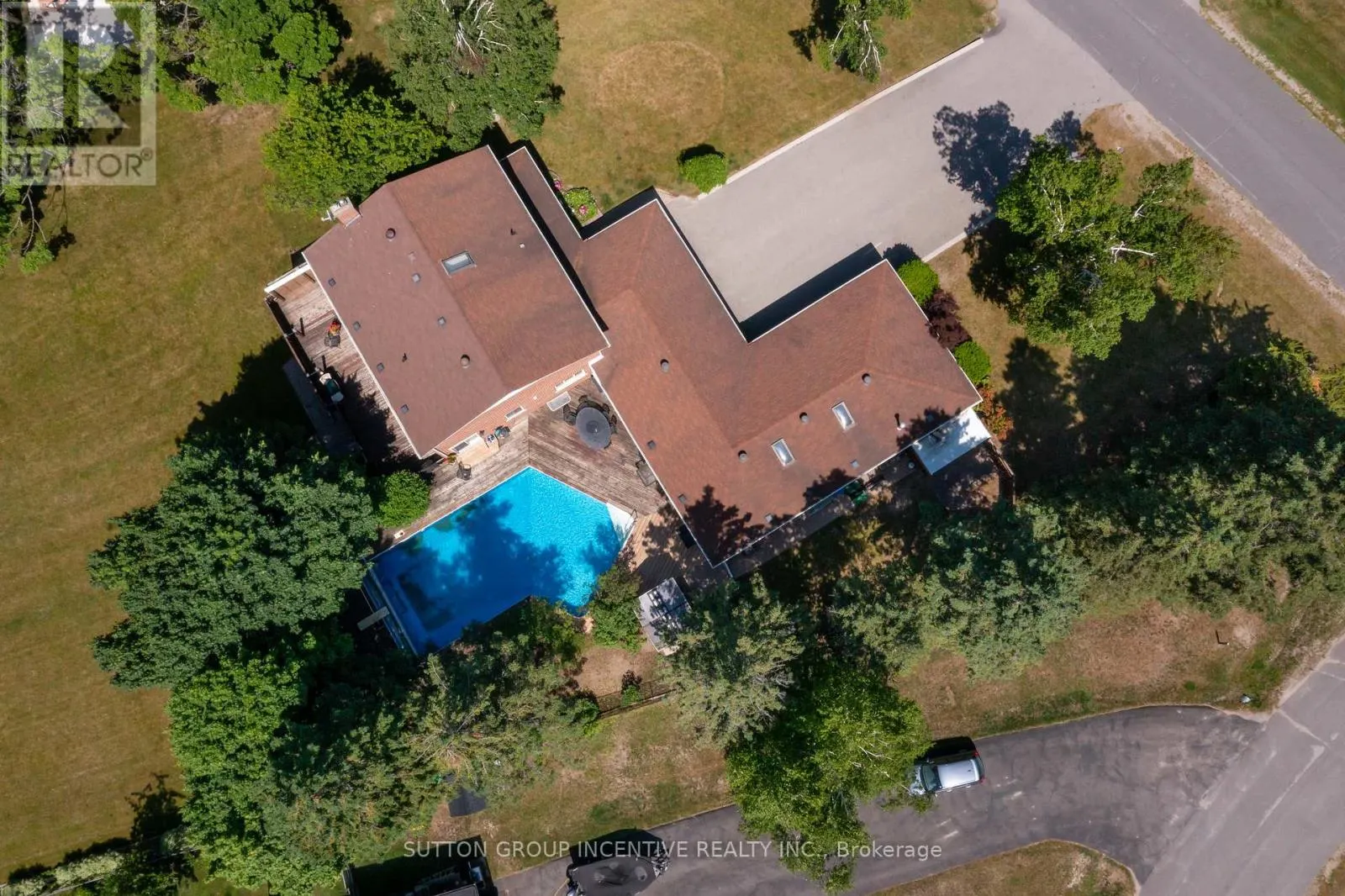 1983 INNISFIL HEIGHTS CRESCENT