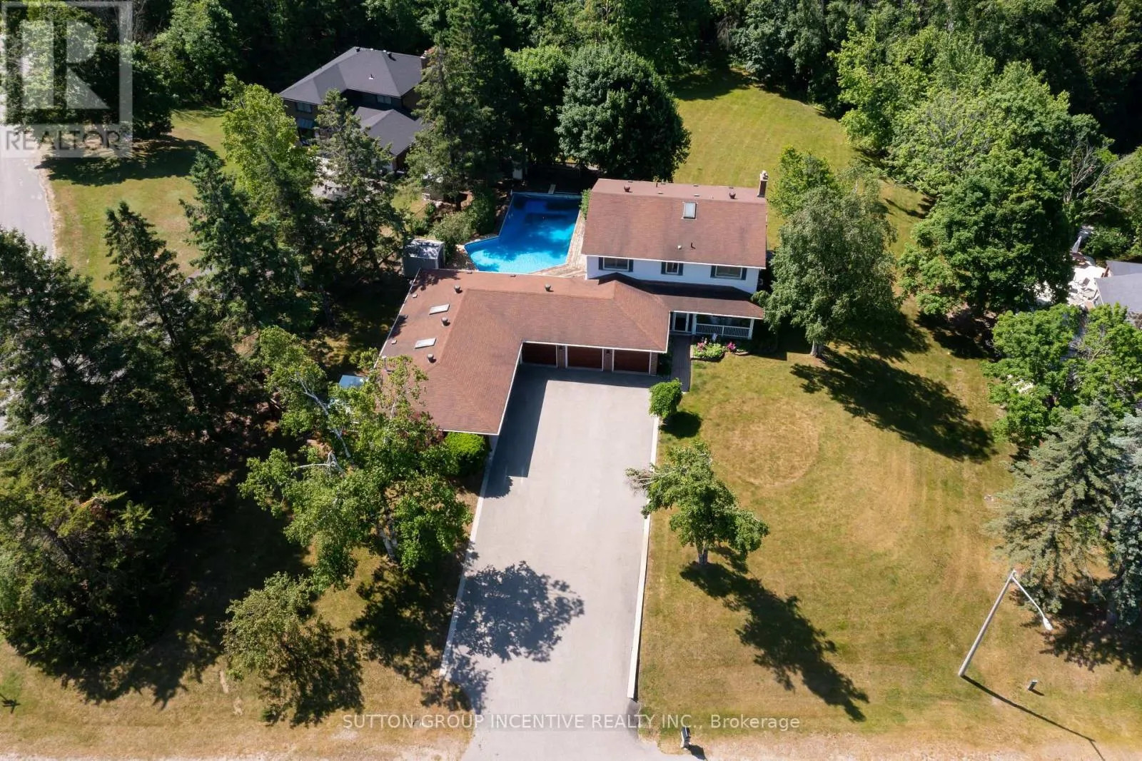 1983 INNISFIL HEIGHTS CRESCENT