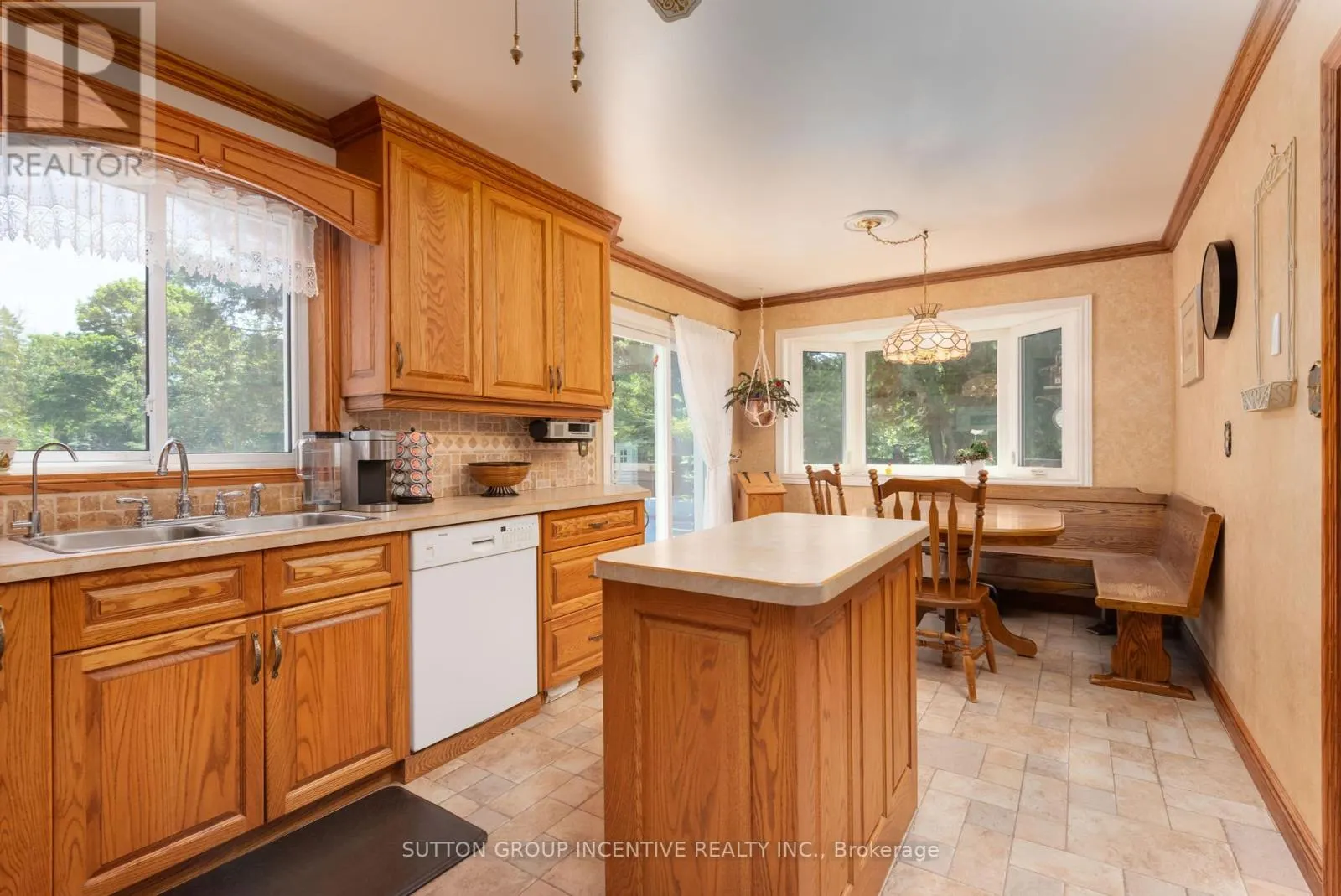 1983 INNISFIL HEIGHTS CRESCENT