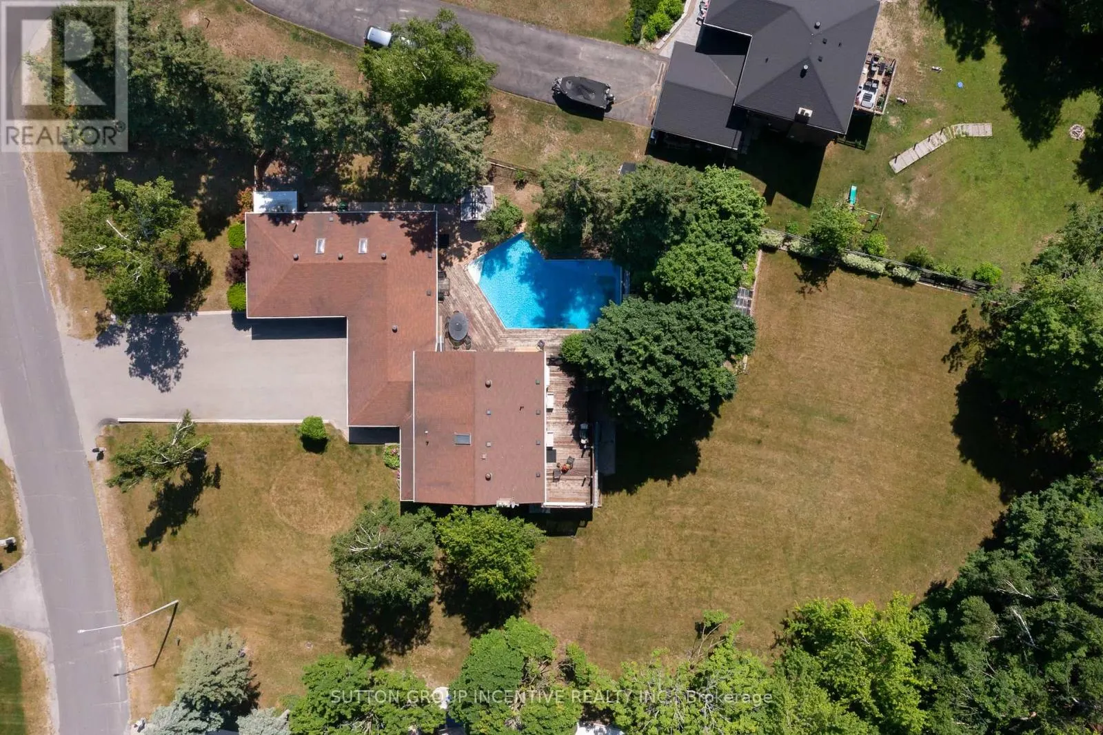 1983 INNISFIL HEIGHTS CRESCENT