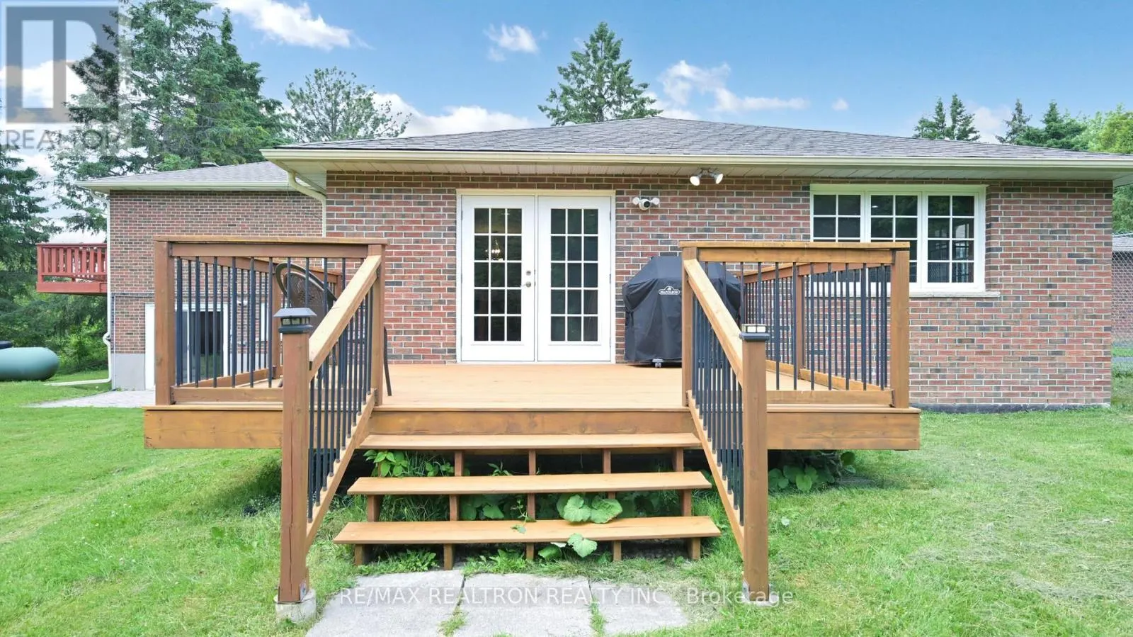 2521 MT ALBERT ROAD