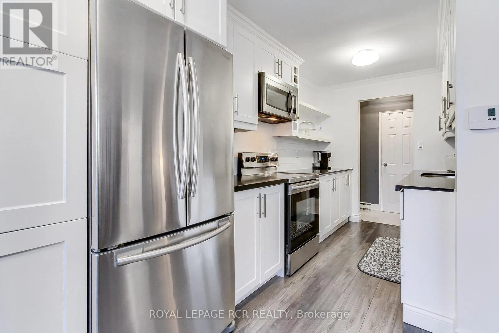 9 - 136 SCANLON AVENUE