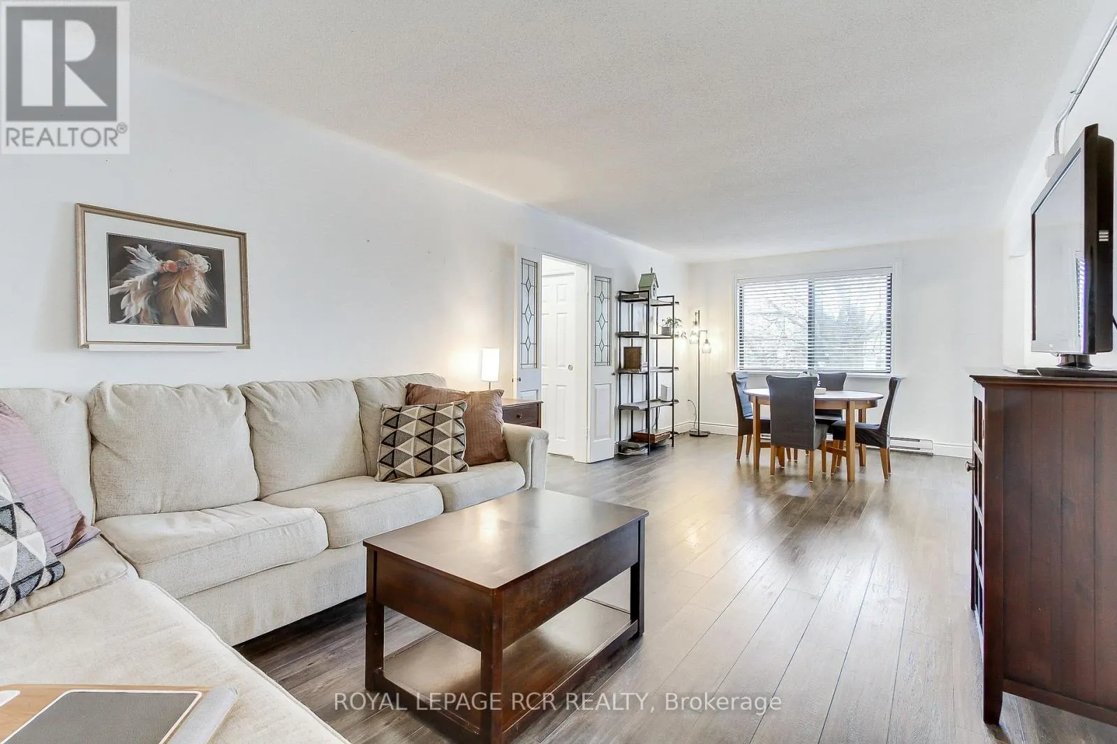 9 - 136 SCANLON AVENUE