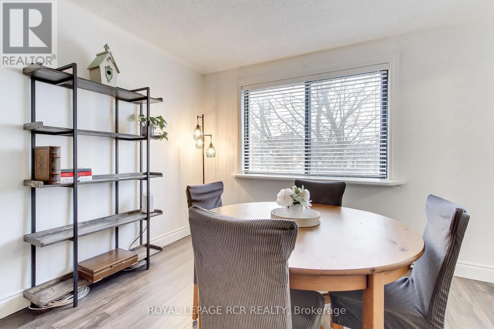 9 - 136 SCANLON AVENUE