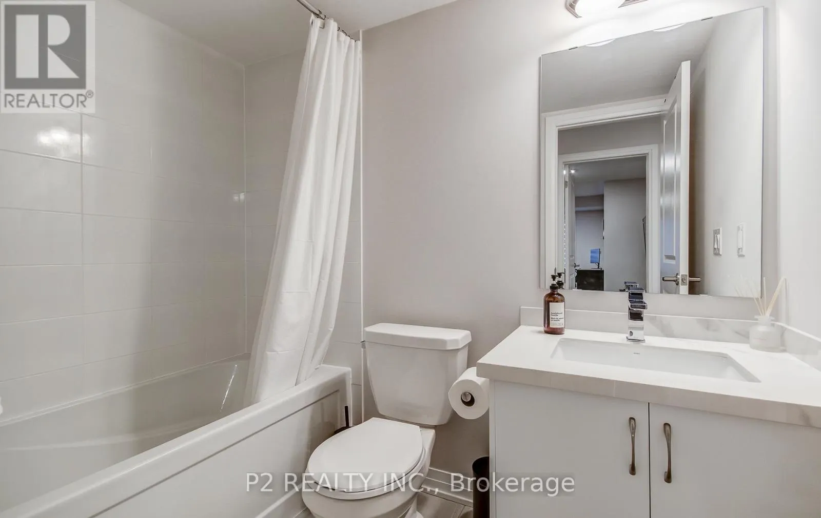 11 - 40 BAYNES WAY