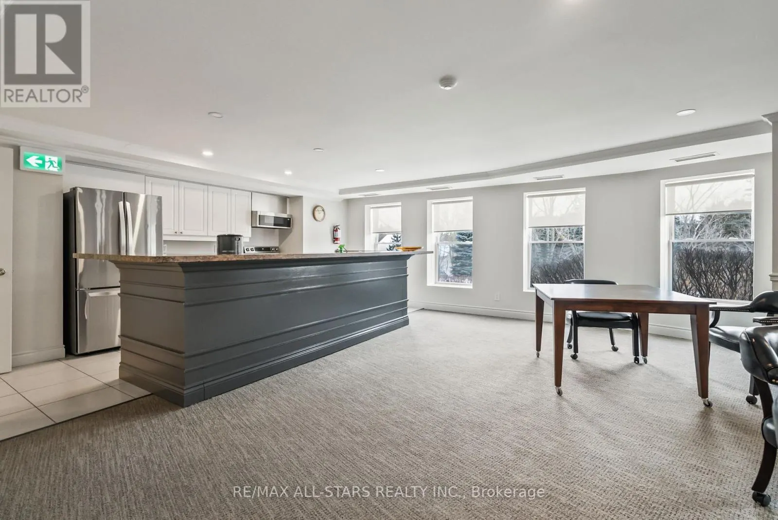 210 - 22 JAMES HILL COURT