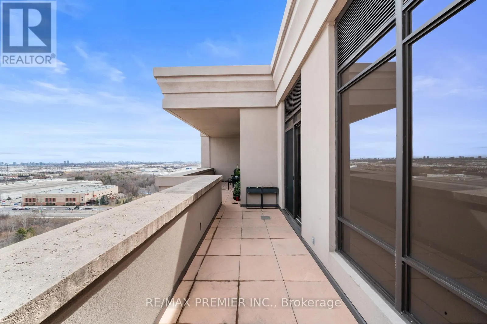 PH06 - 9255 JANE STREET