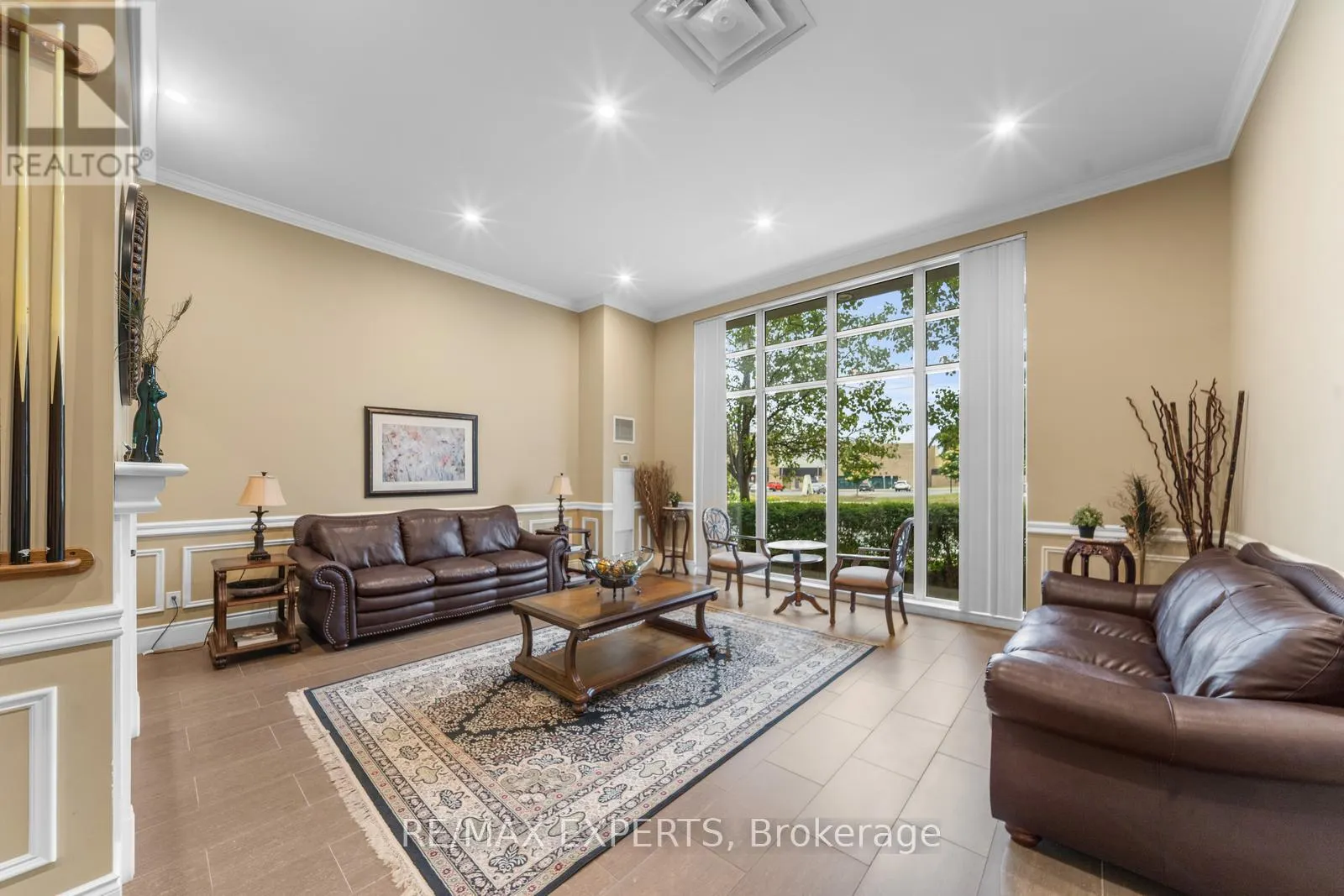 105 - 10211 KEELE STREET